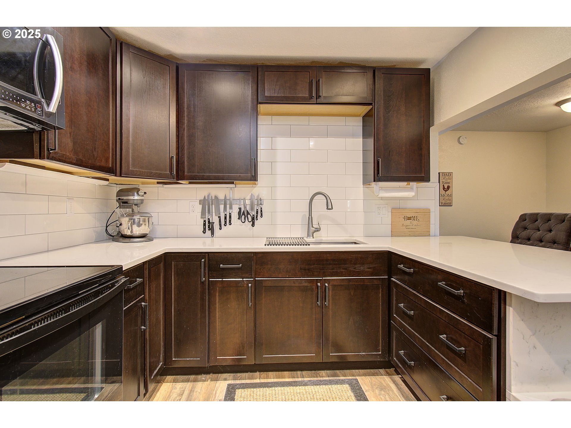 21210 SE GREENLEAF DR