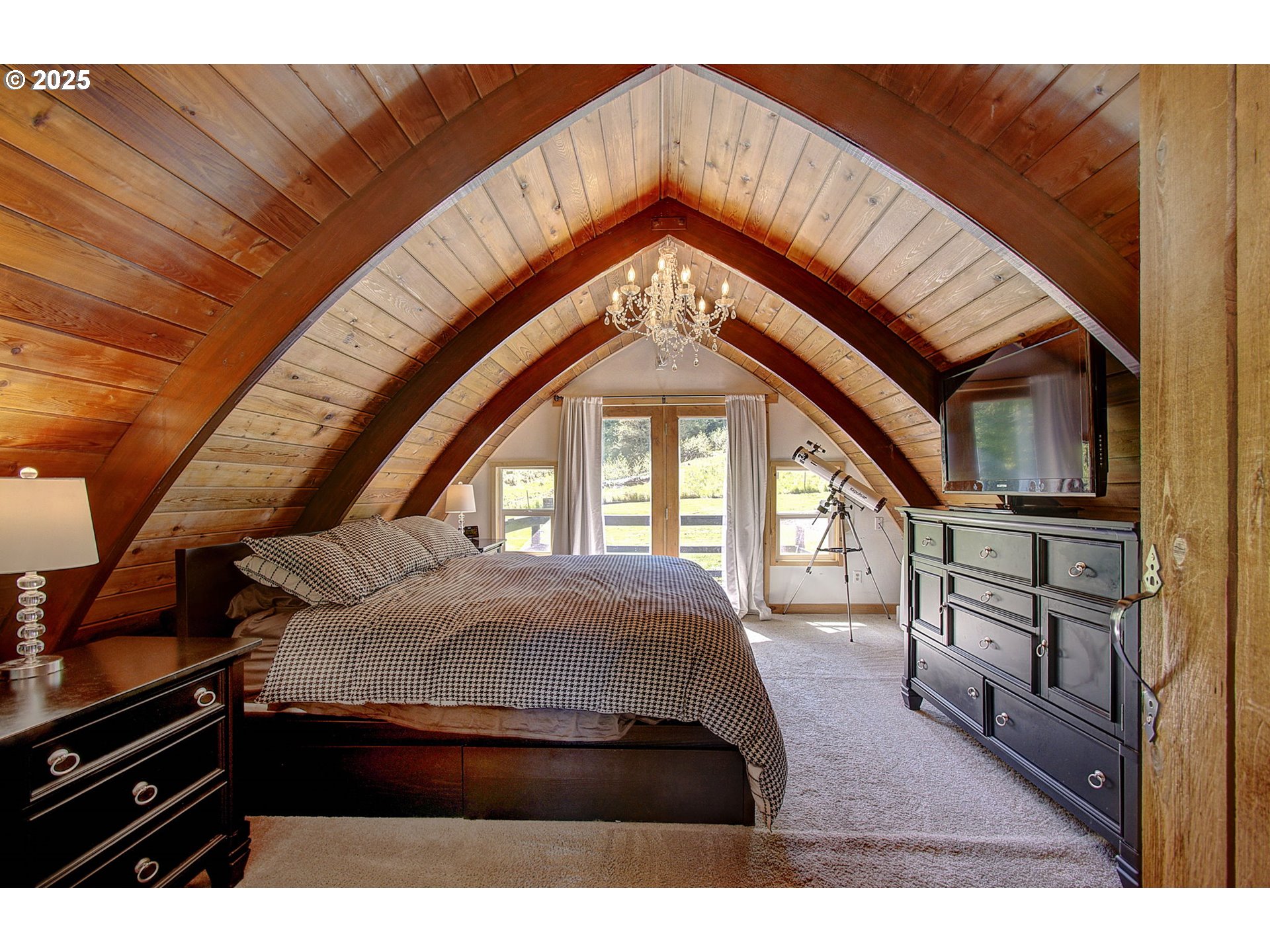 21210 SE GREENLEAF DR