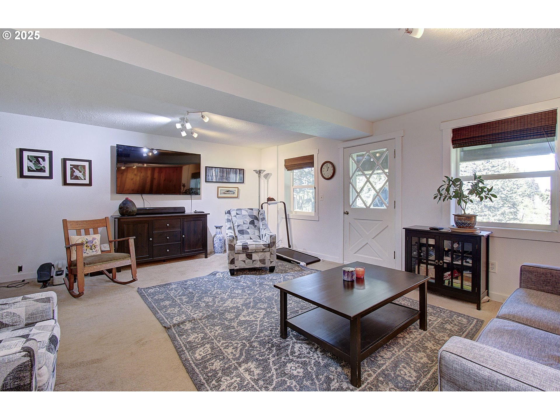 21210 SE GREENLEAF DR