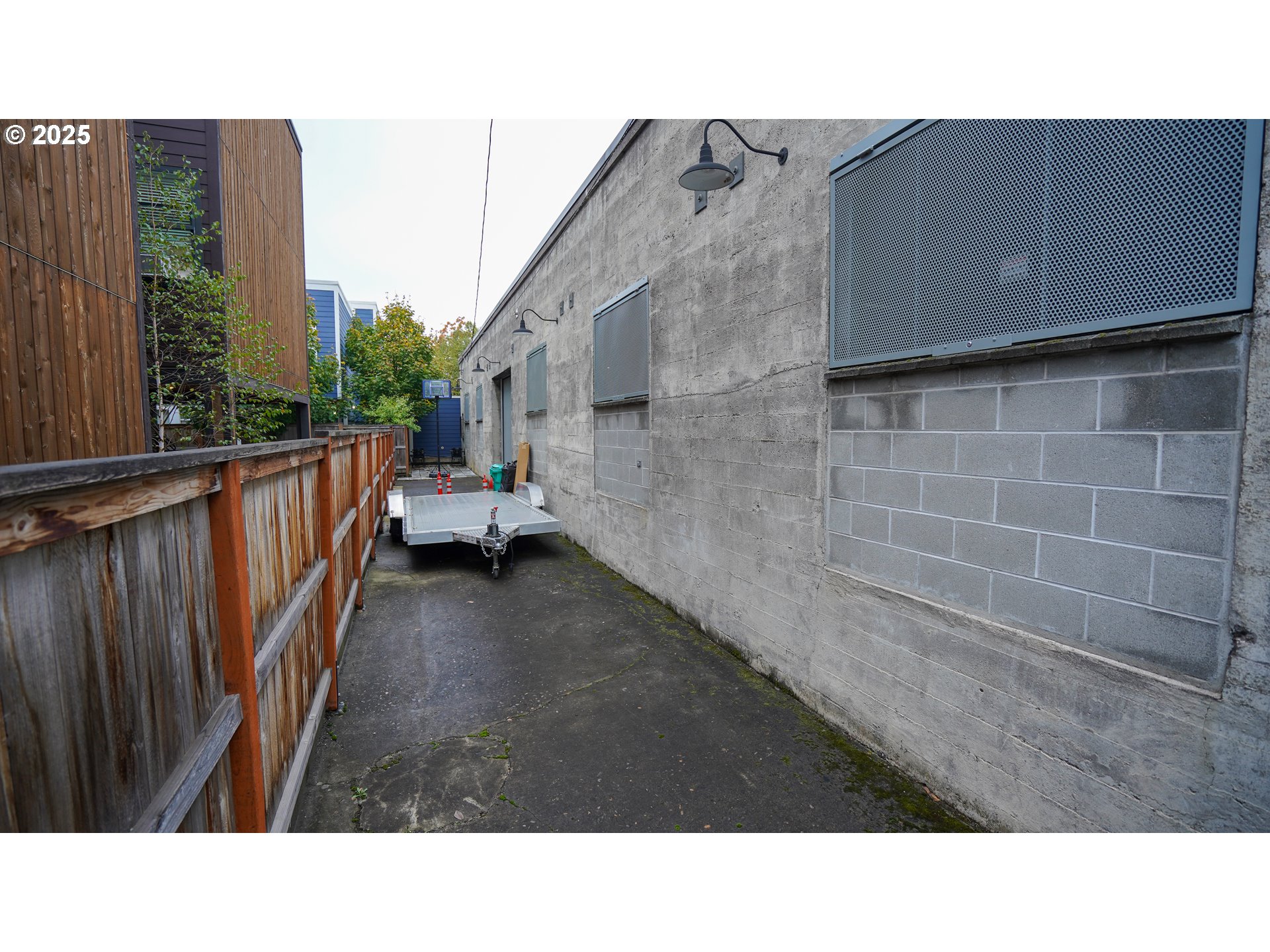 8513 N SYRACUSE ST, Portland