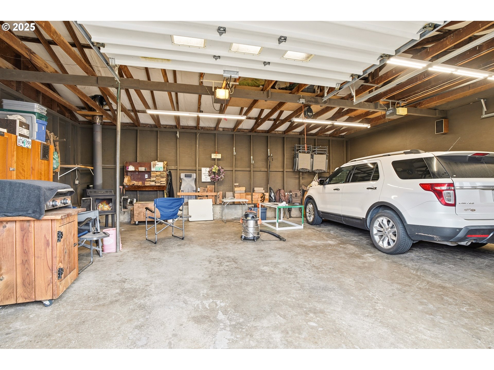 12324 W CHURCH RD, Mt. Angel