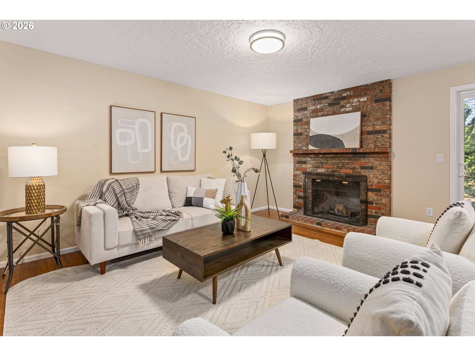 17 TOUCHSTONE