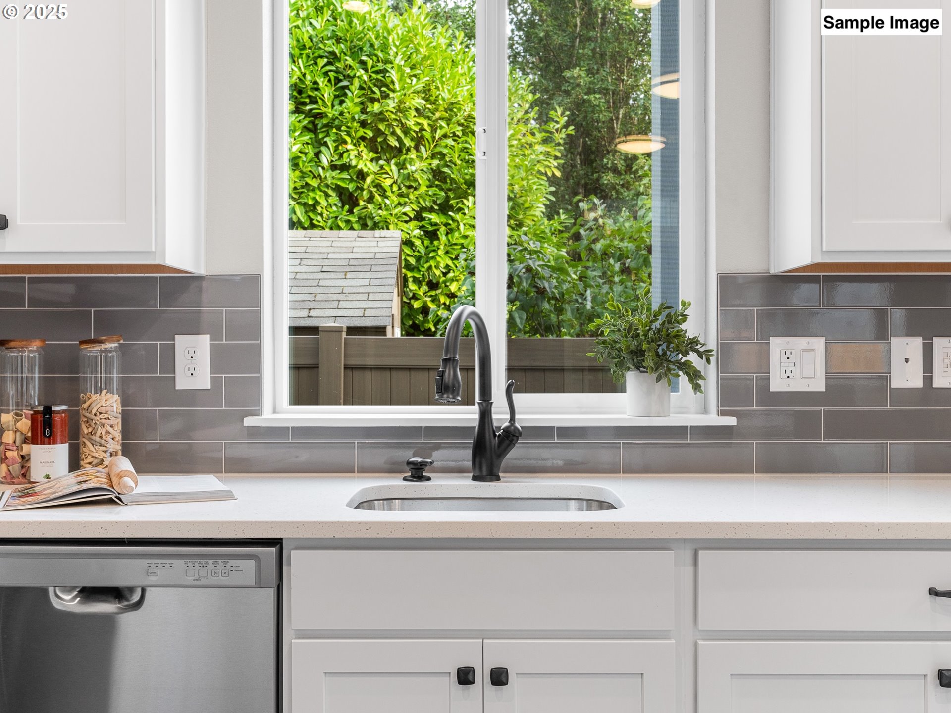 7470 N Polk AVE, Portland