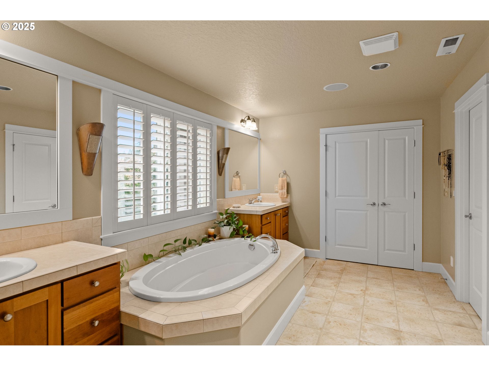 23818 SW STONEHAVEN ST