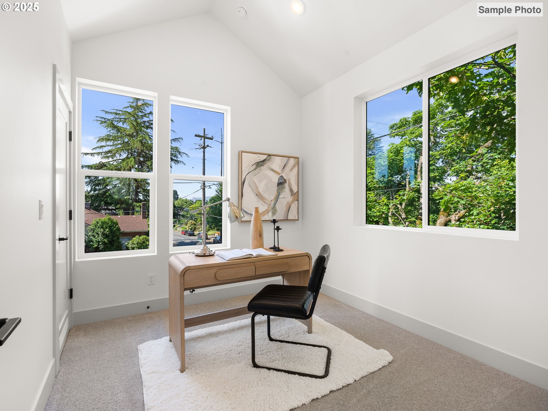 205 NE Going ST 2, Portland Unit: 2