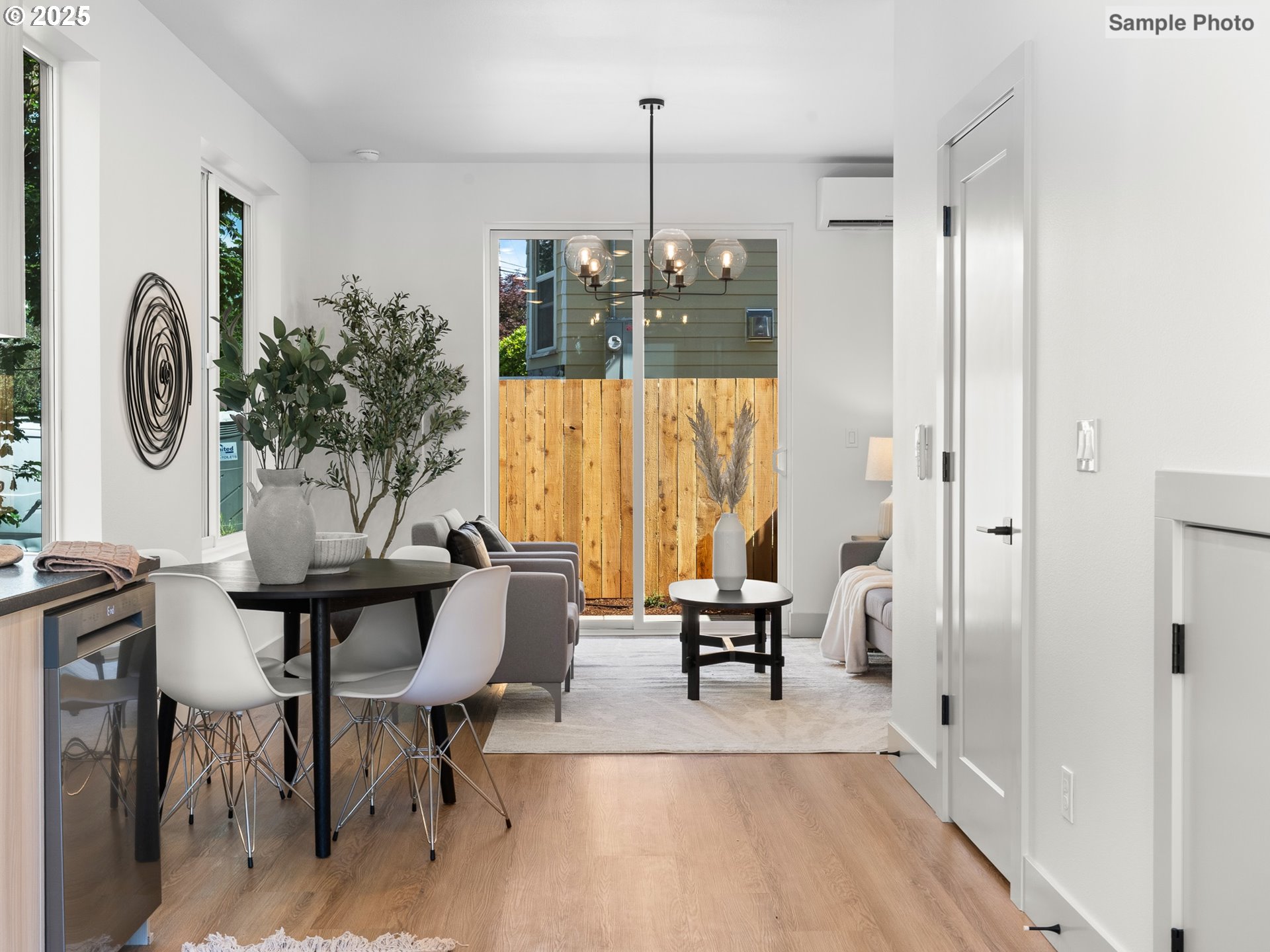 205 NE Going ST 2, Portland Unit: 2