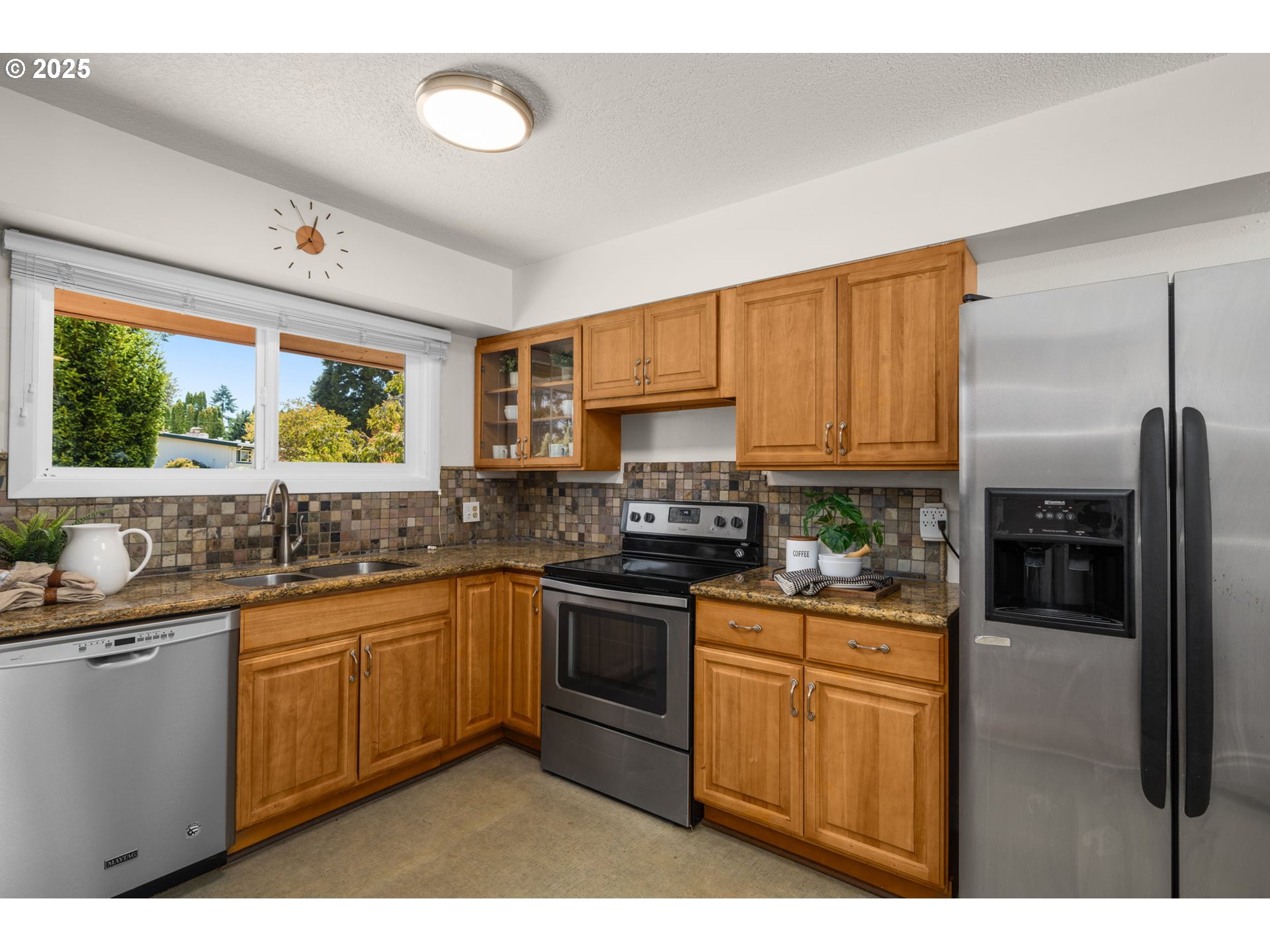 6225 SW MAD HATTER LN, Beaverton