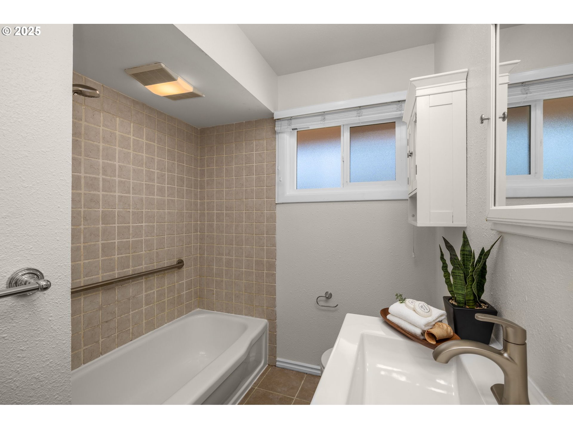 6225 SW MAD HATTER LN, Beaverton