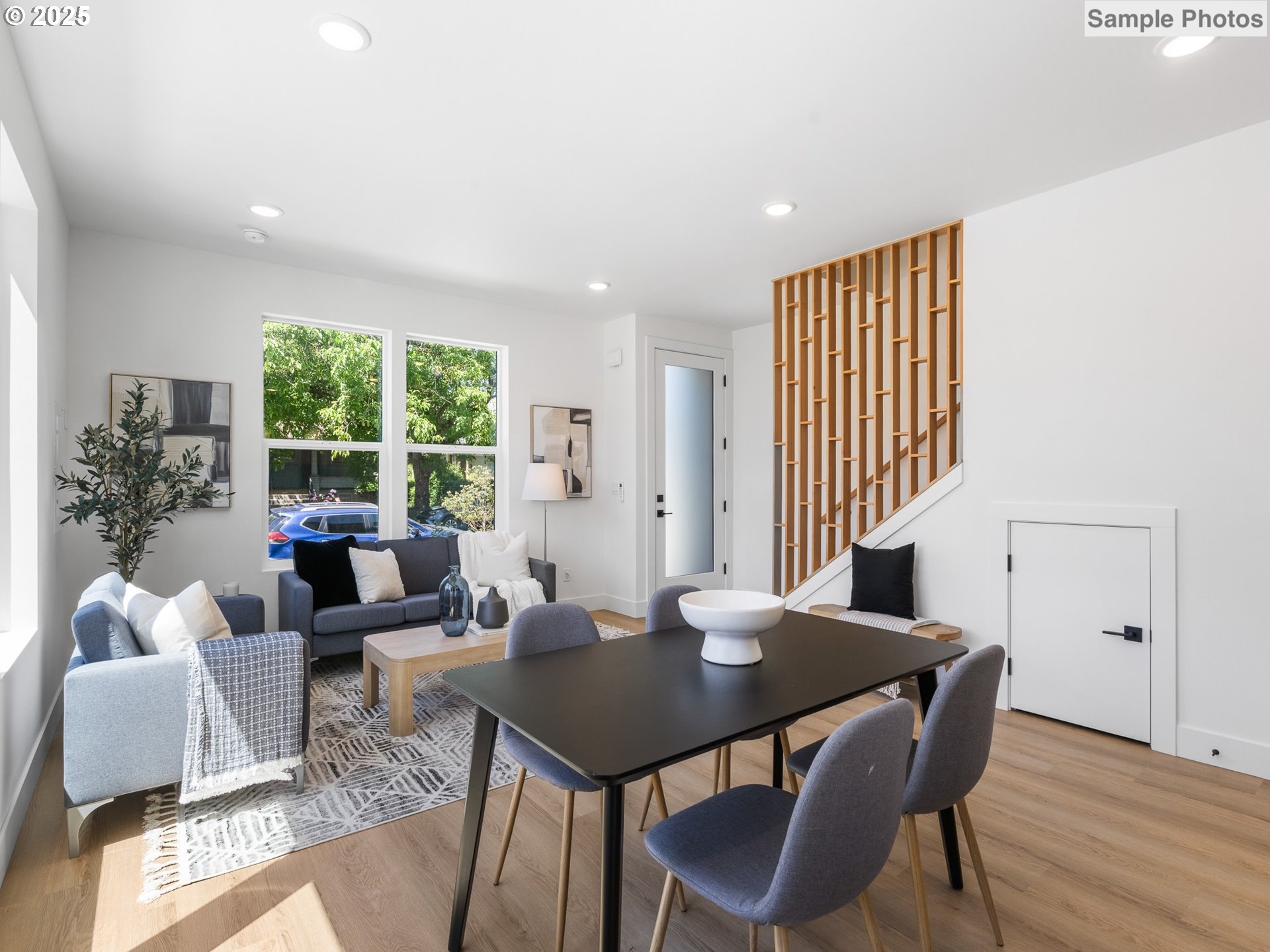 4320 N Gantenbein AVE 1