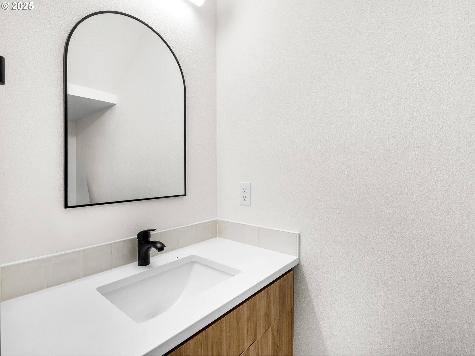 7379 N Mobile AVE, Portland