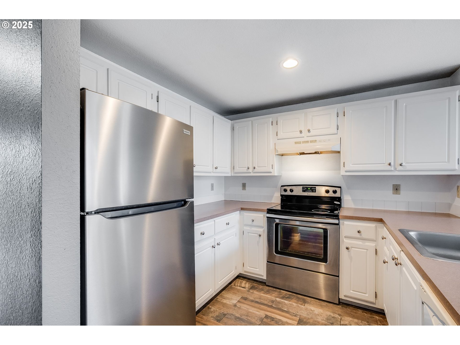 17548 NW SPRINGVILLE RD F8, Portland Unit: F8