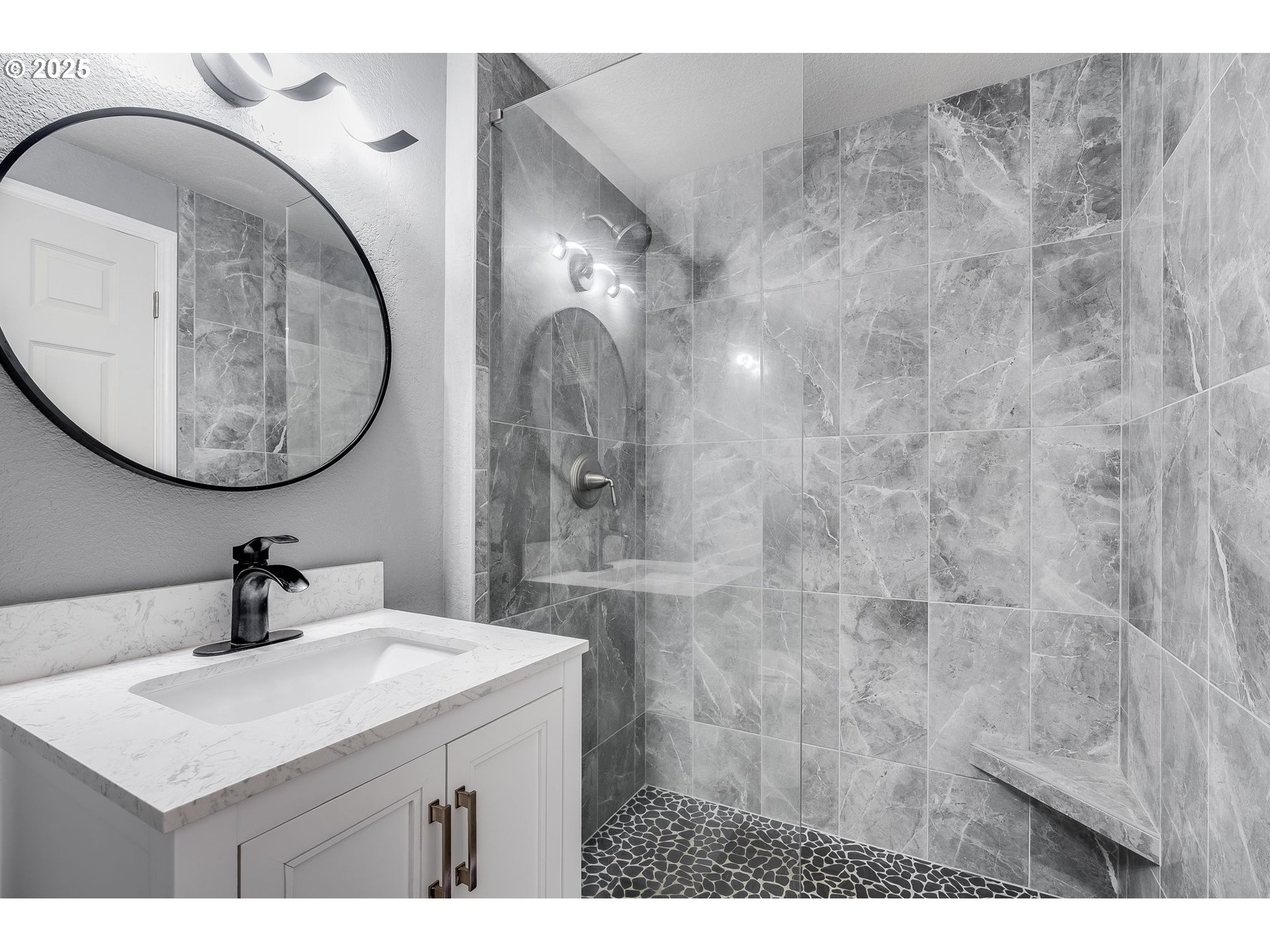 17548 NW SPRINGVILLE RD F8, Portland Unit: F8