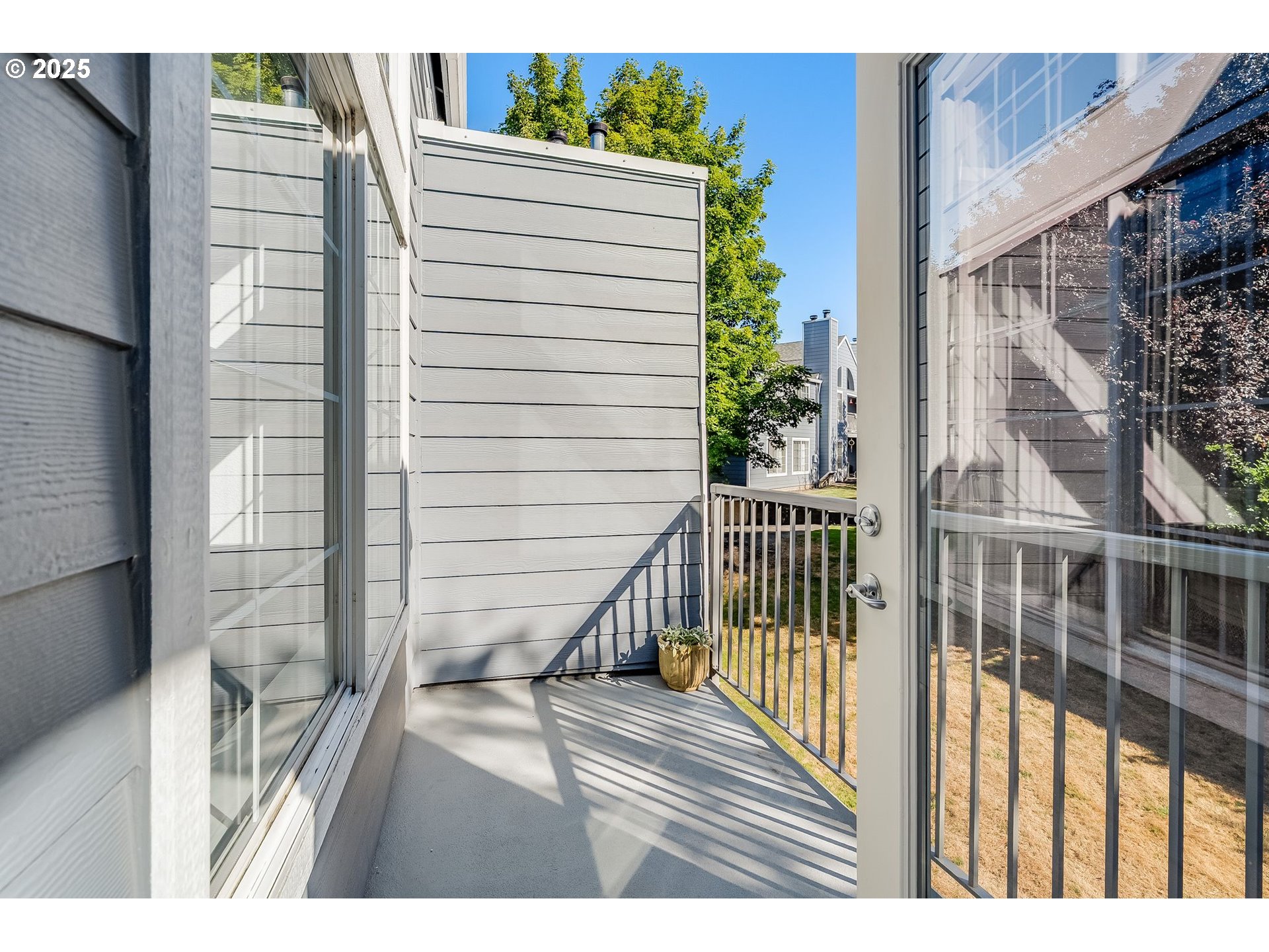 17548 NW SPRINGVILLE RD F8, Portland Unit: F8