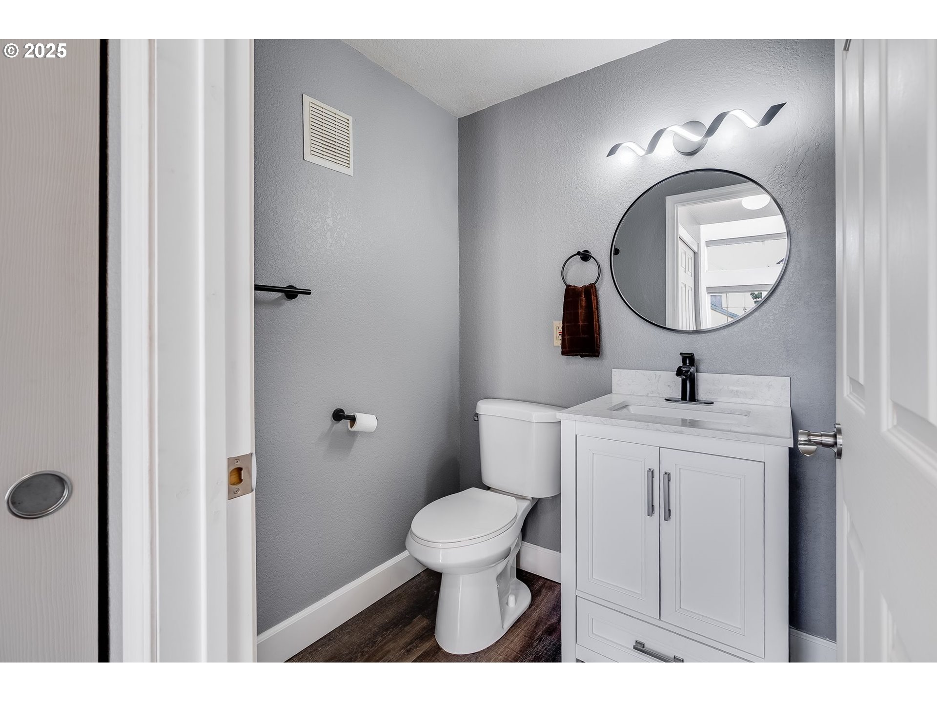 17548 NW SPRINGVILLE RD F8, Portland Unit: F8