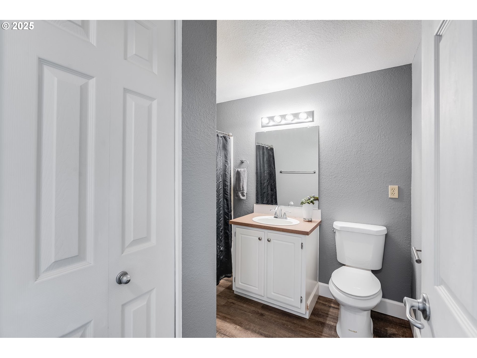 17548 NW SPRINGVILLE RD F8, Portland Unit: F8