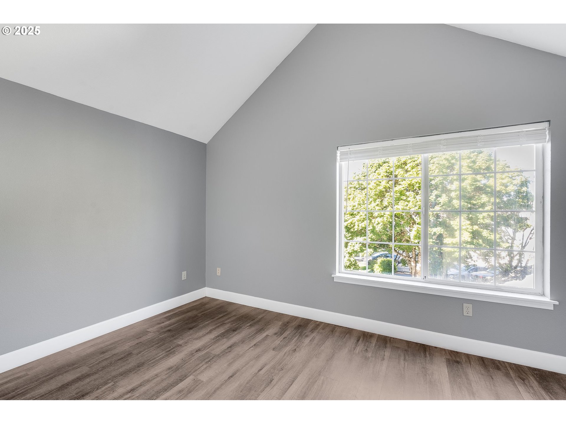 17548 NW SPRINGVILLE RD F8, Portland Unit: F8