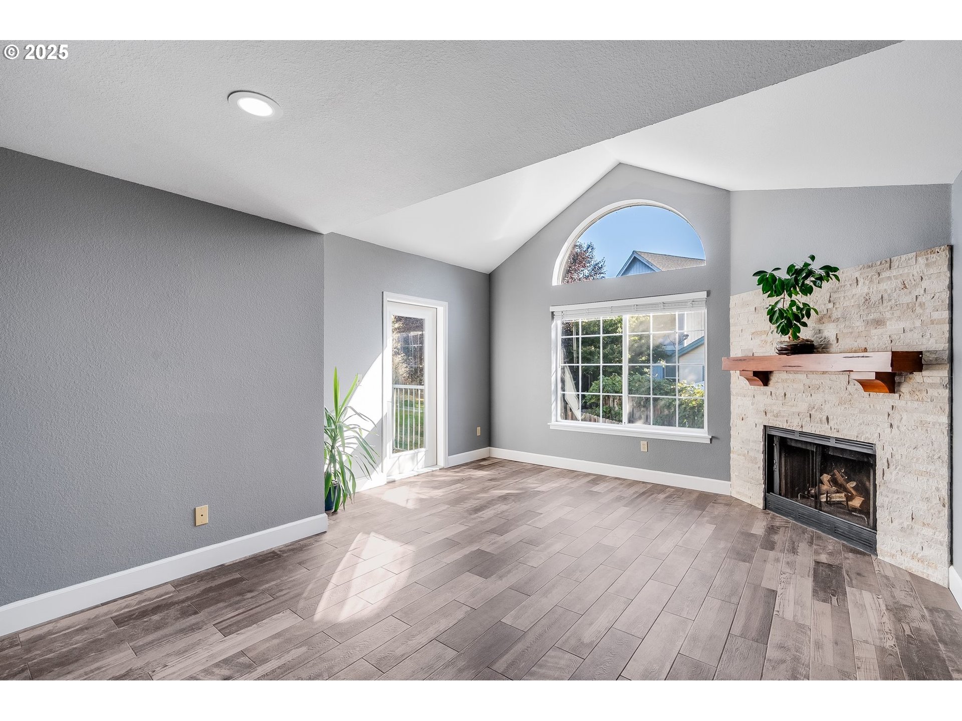 17548 NW SPRINGVILLE RD F8, Portland Unit: F8