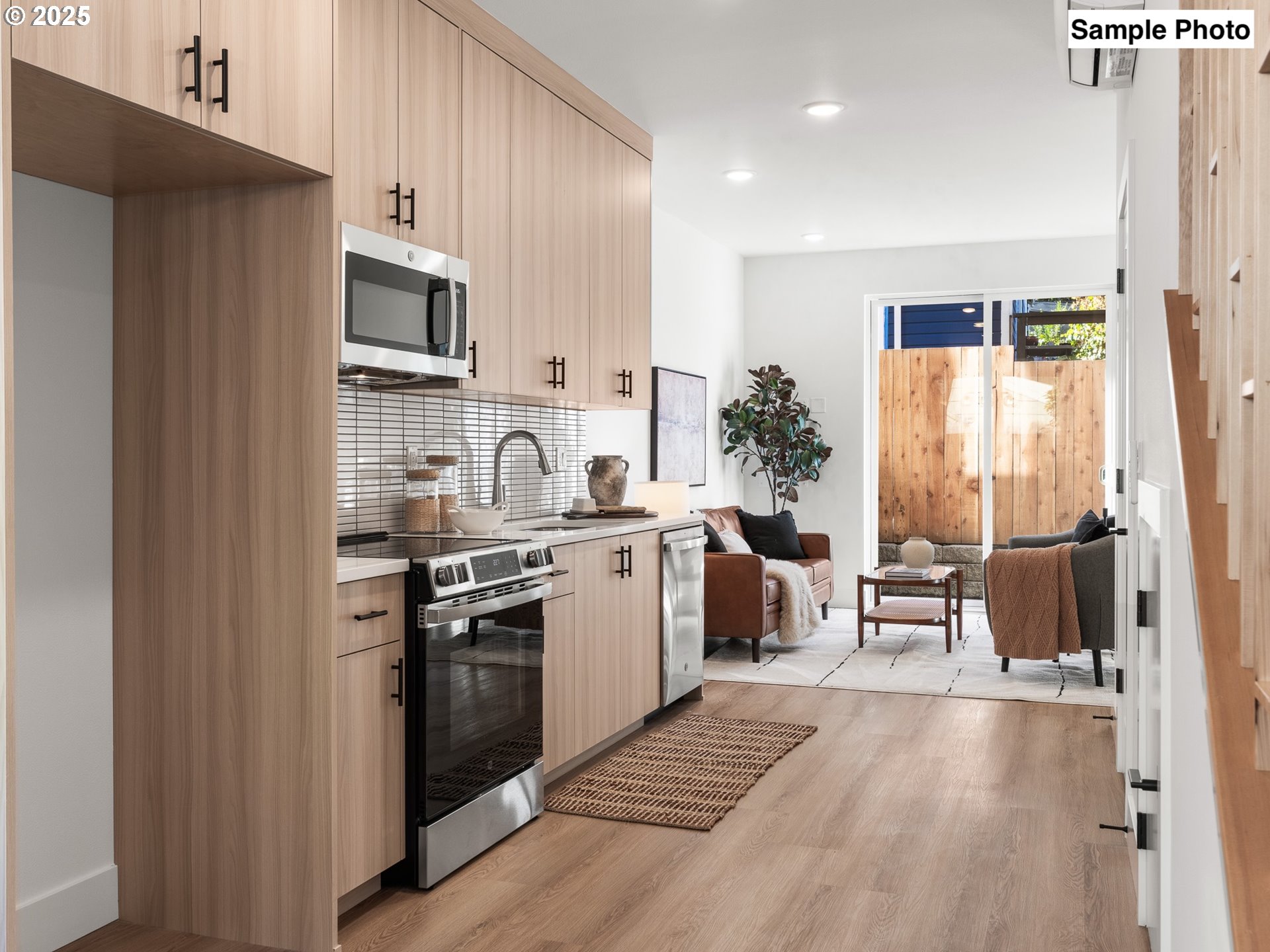 1865 SE Tacoma ST 3, Portland Unit: 3