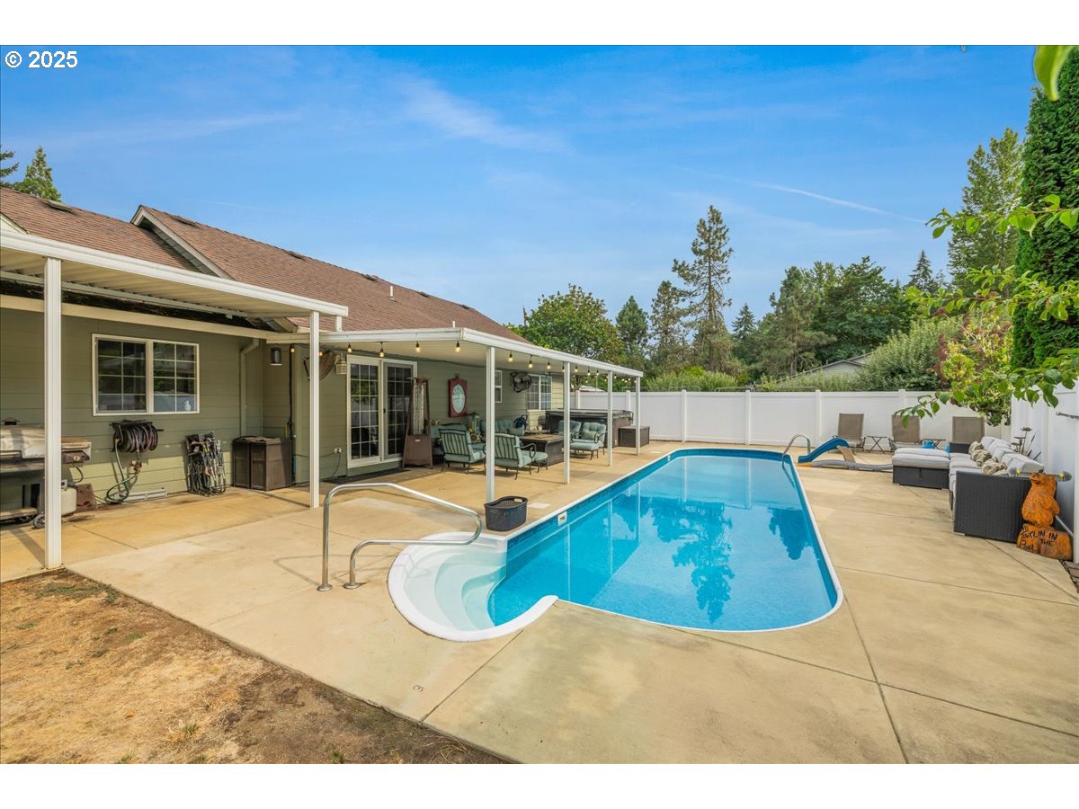 1110 MADISON ST, Silverton