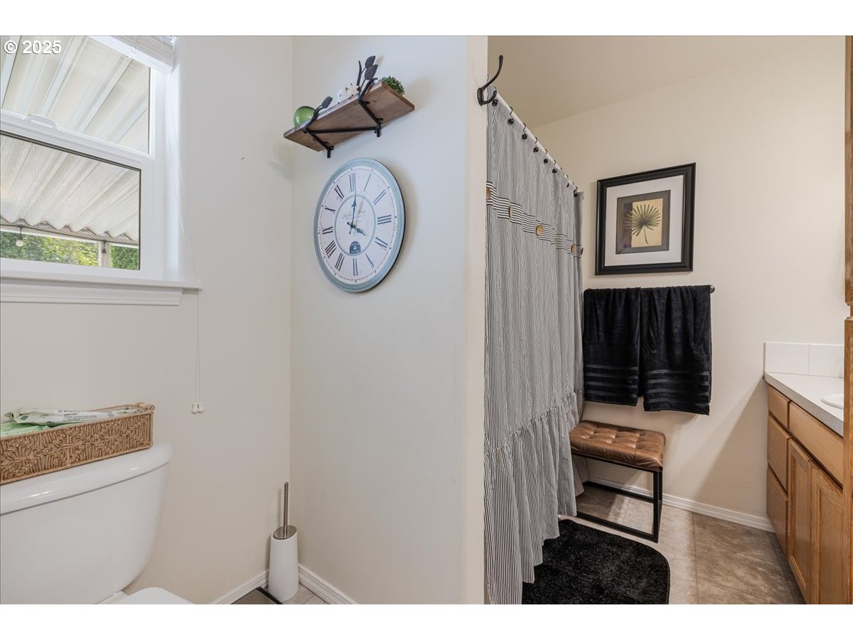 1110 MADISON ST, Silverton