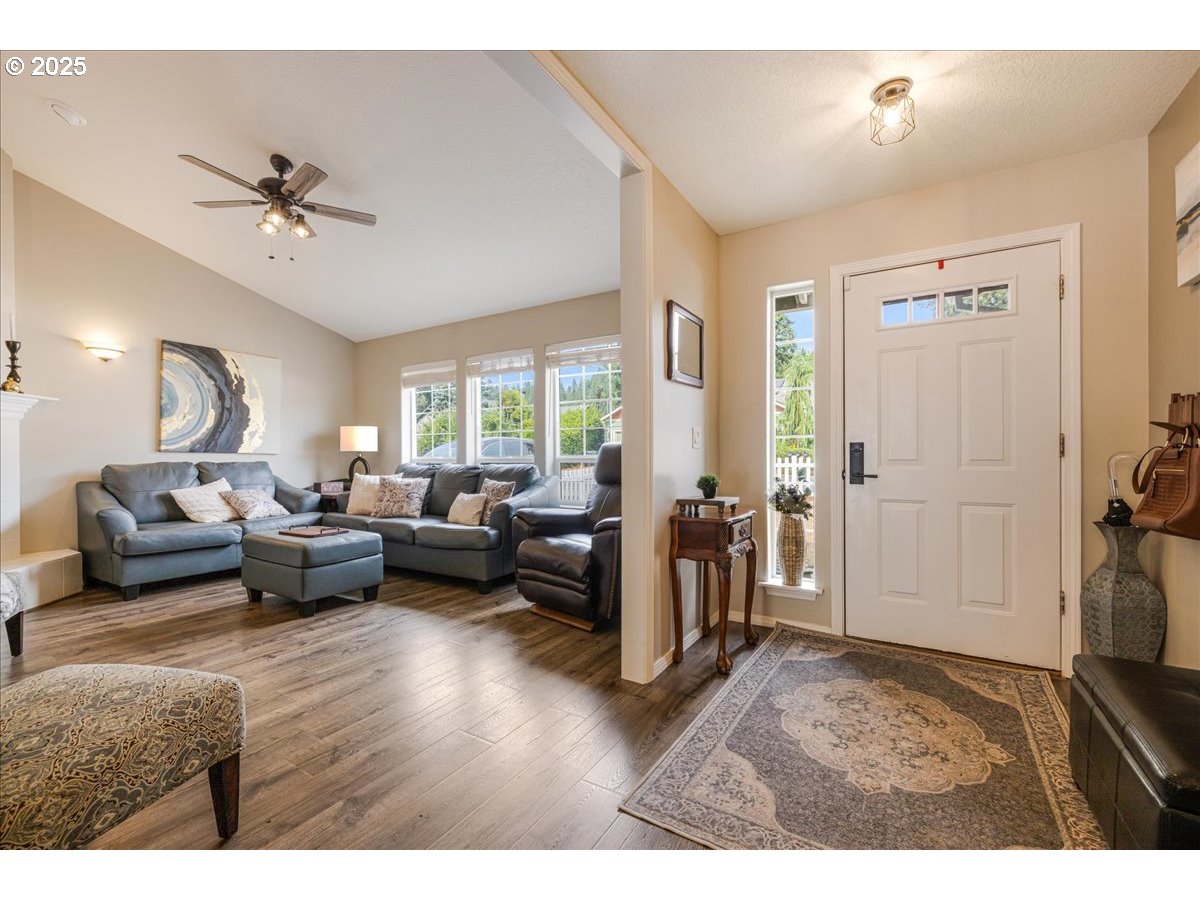 1110 MADISON ST, Silverton