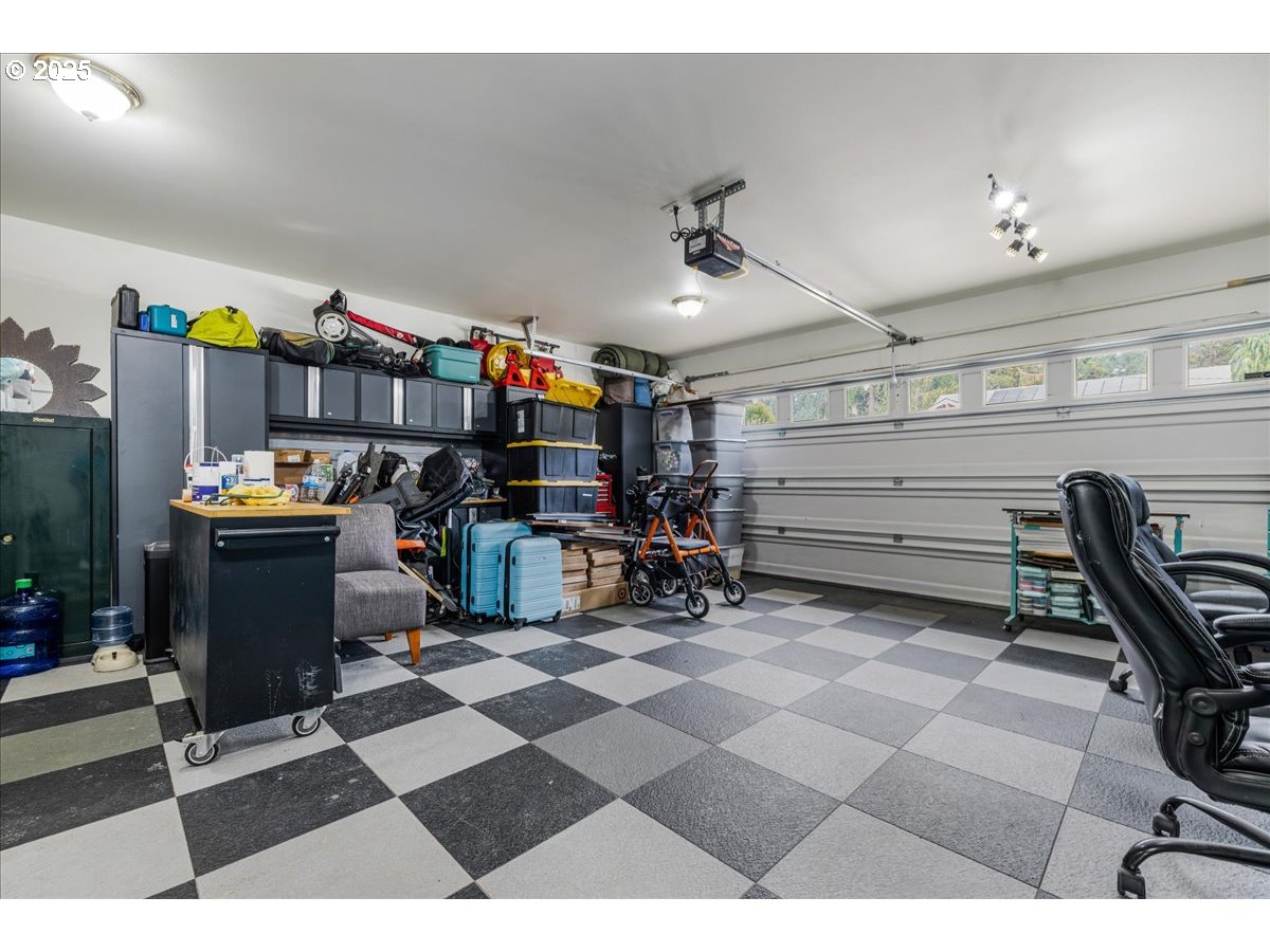 1110 MADISON ST, Silverton