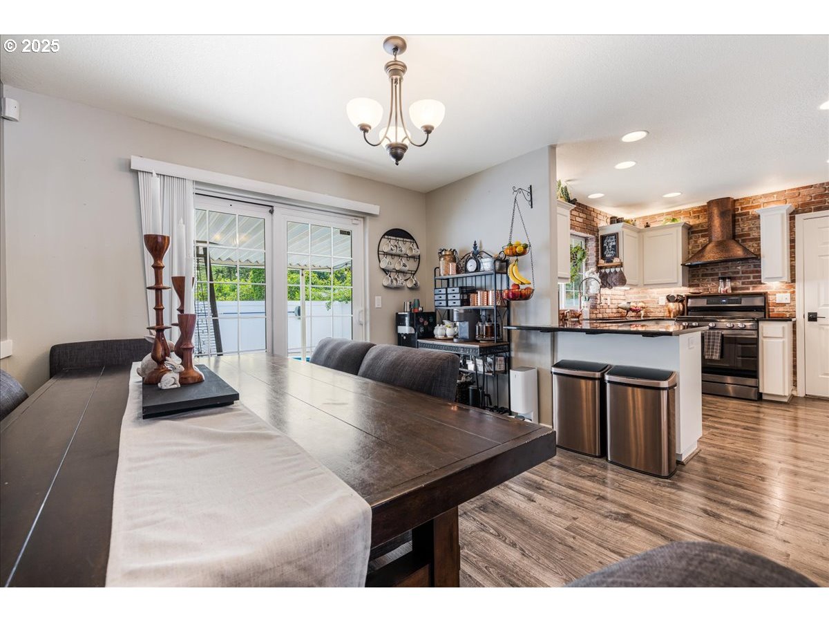 1110 MADISON ST, Silverton