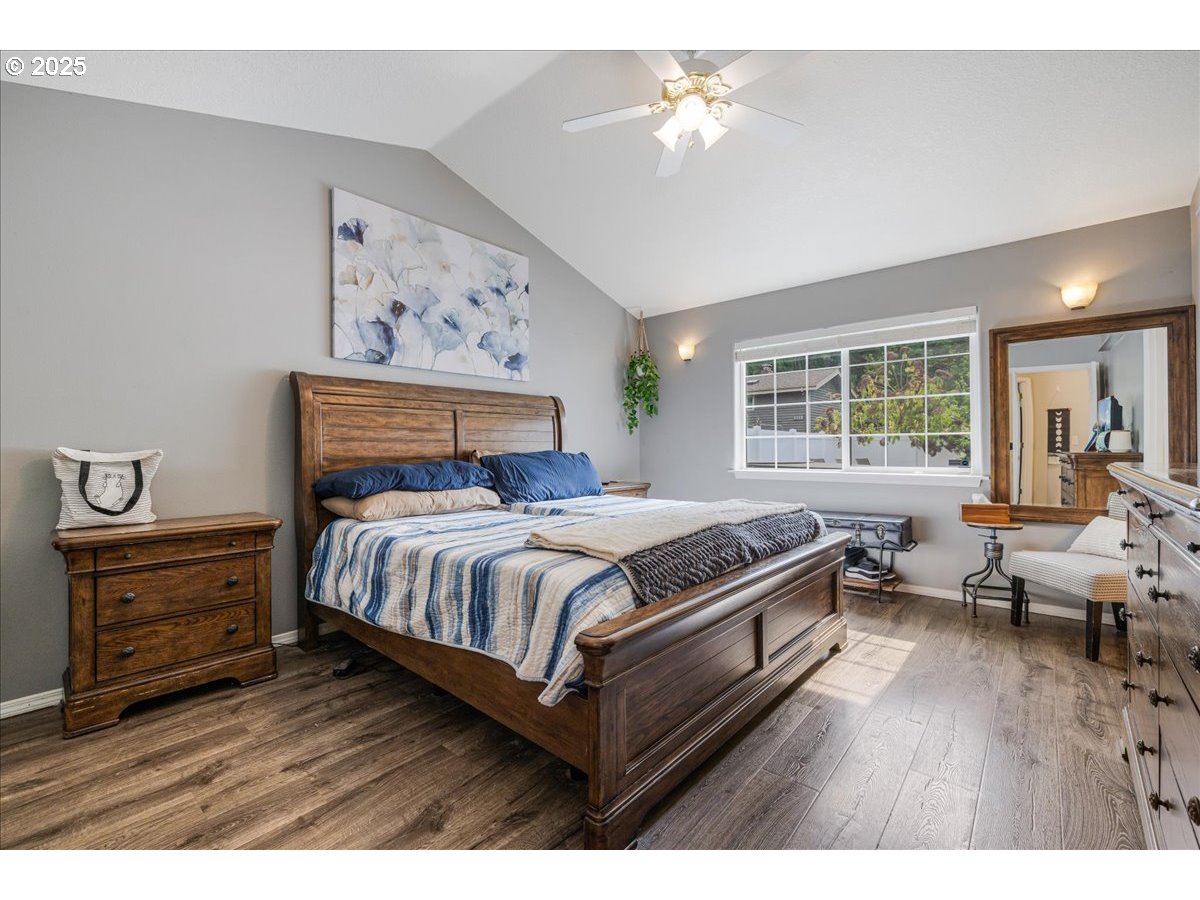 1110 MADISON ST, Silverton