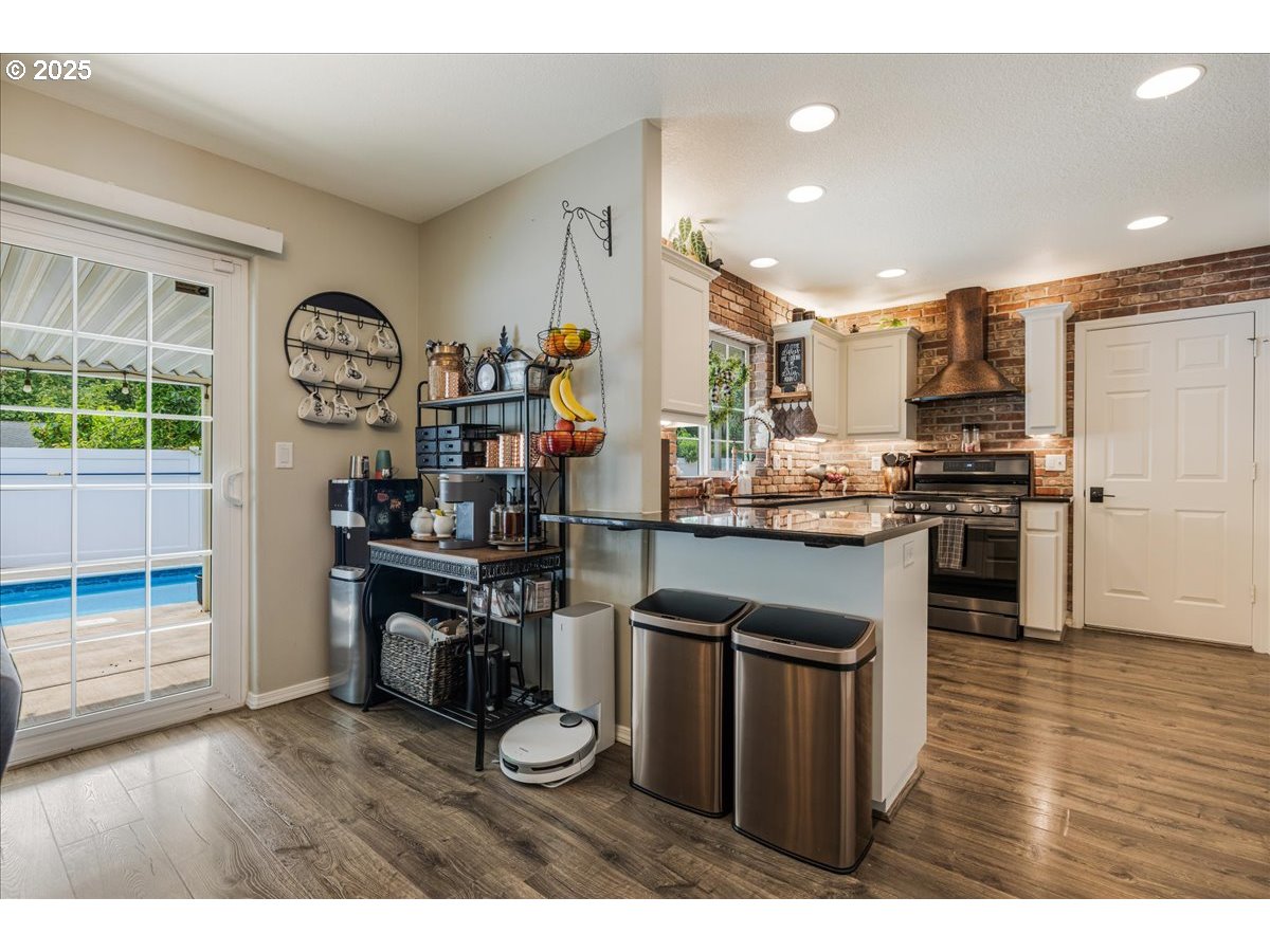 1110 MADISON ST, Silverton