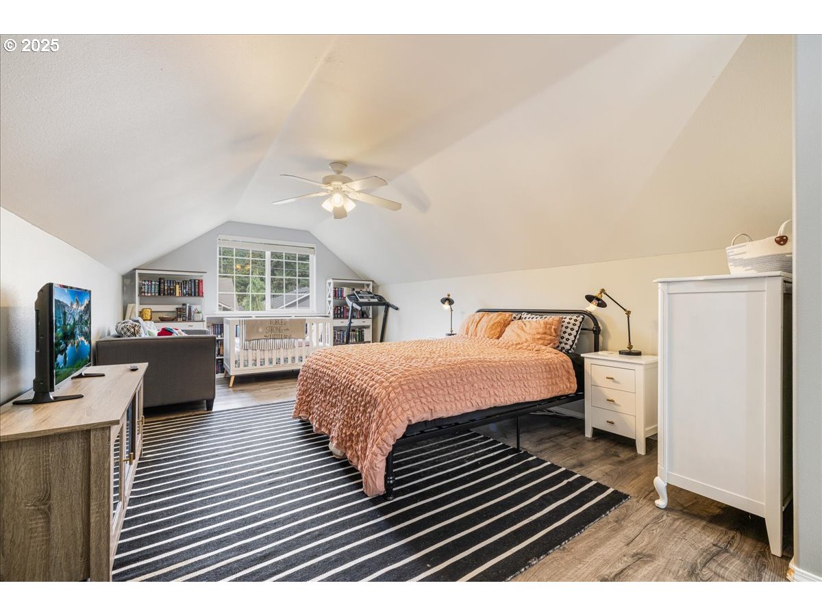 1110 MADISON ST, Silverton