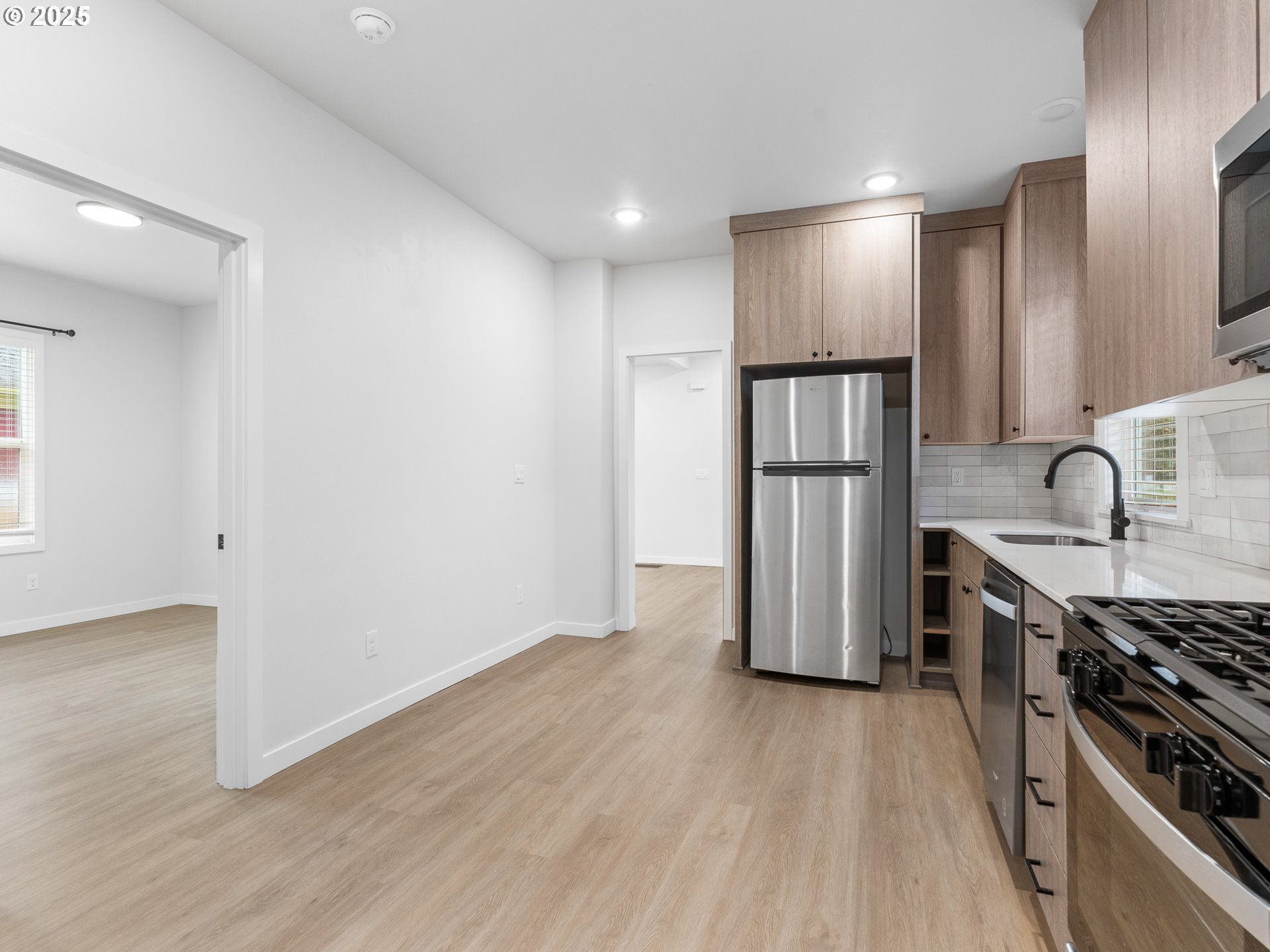 4146 NE 14TH AVE