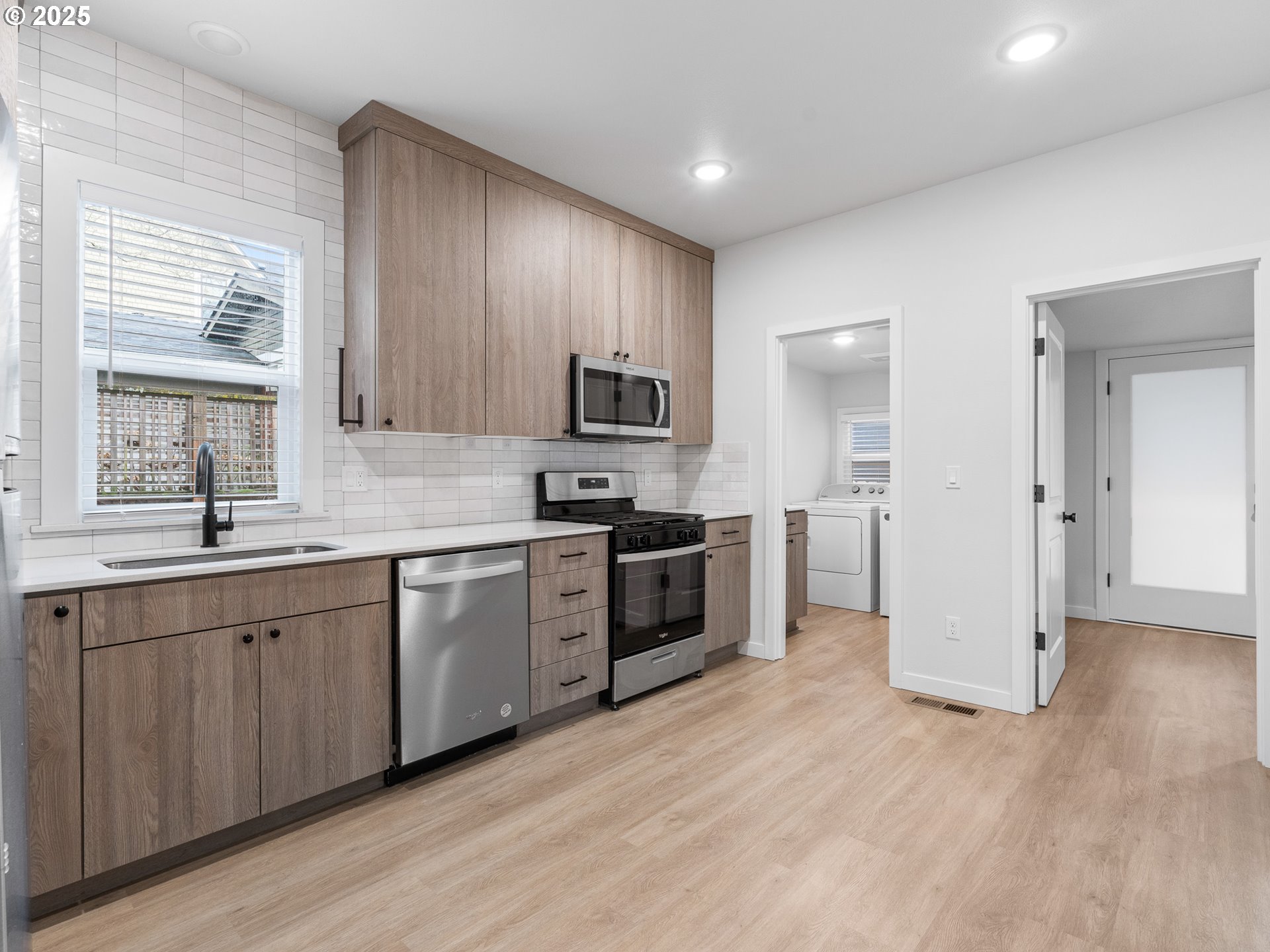 4146 NE 14TH AVE
