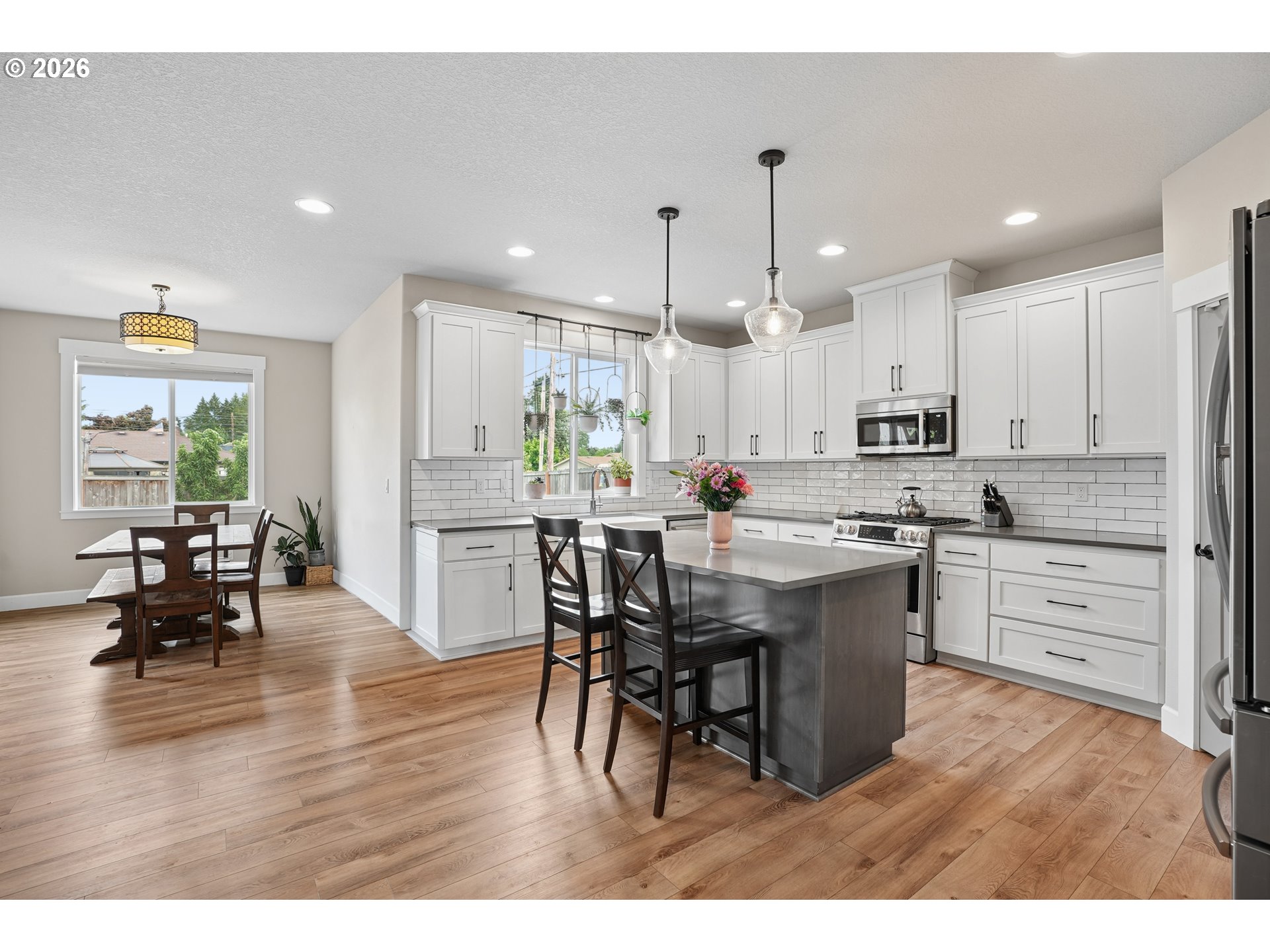 896 SE 43RD AVE