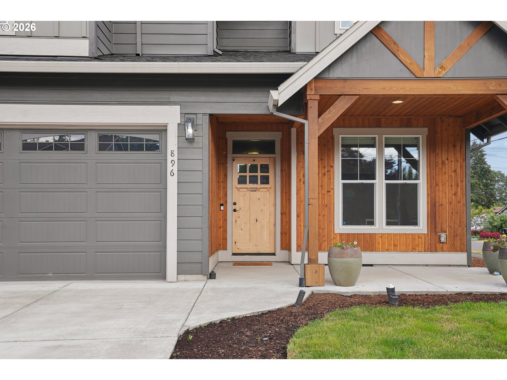 896 SE 43RD AVE
