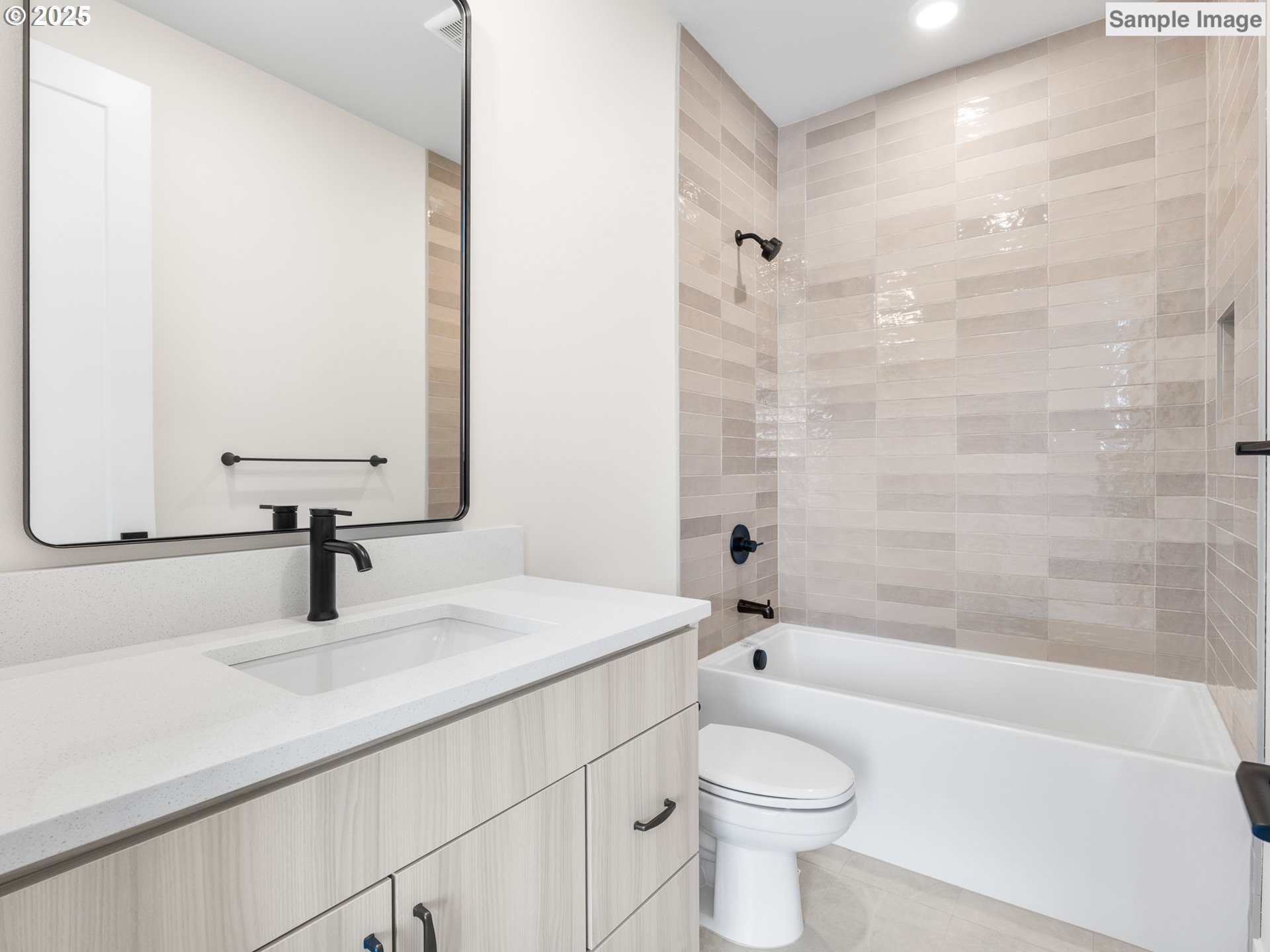 4079 SE Milwaukie AVE 5