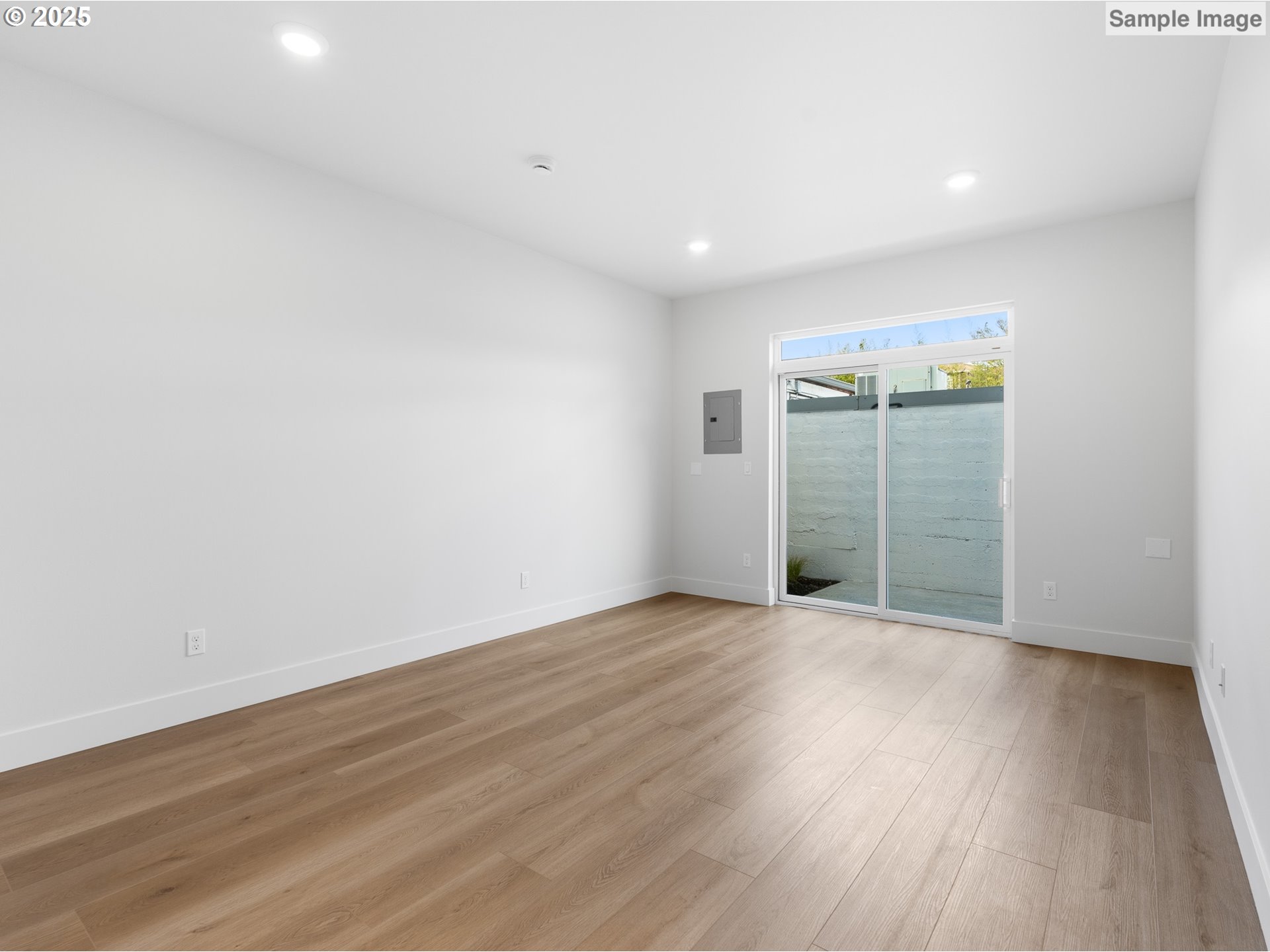 4079 SE Milwaukie AVE 5