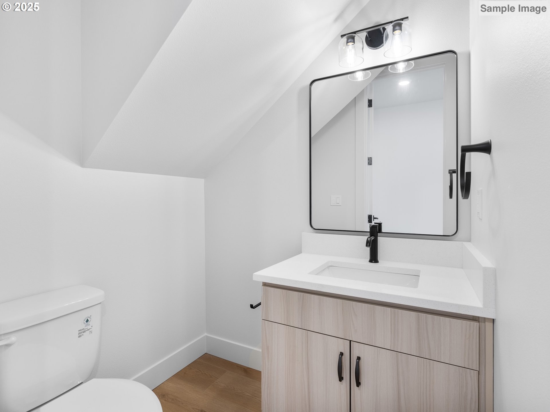 4079 SE Milwaukie AVE 5