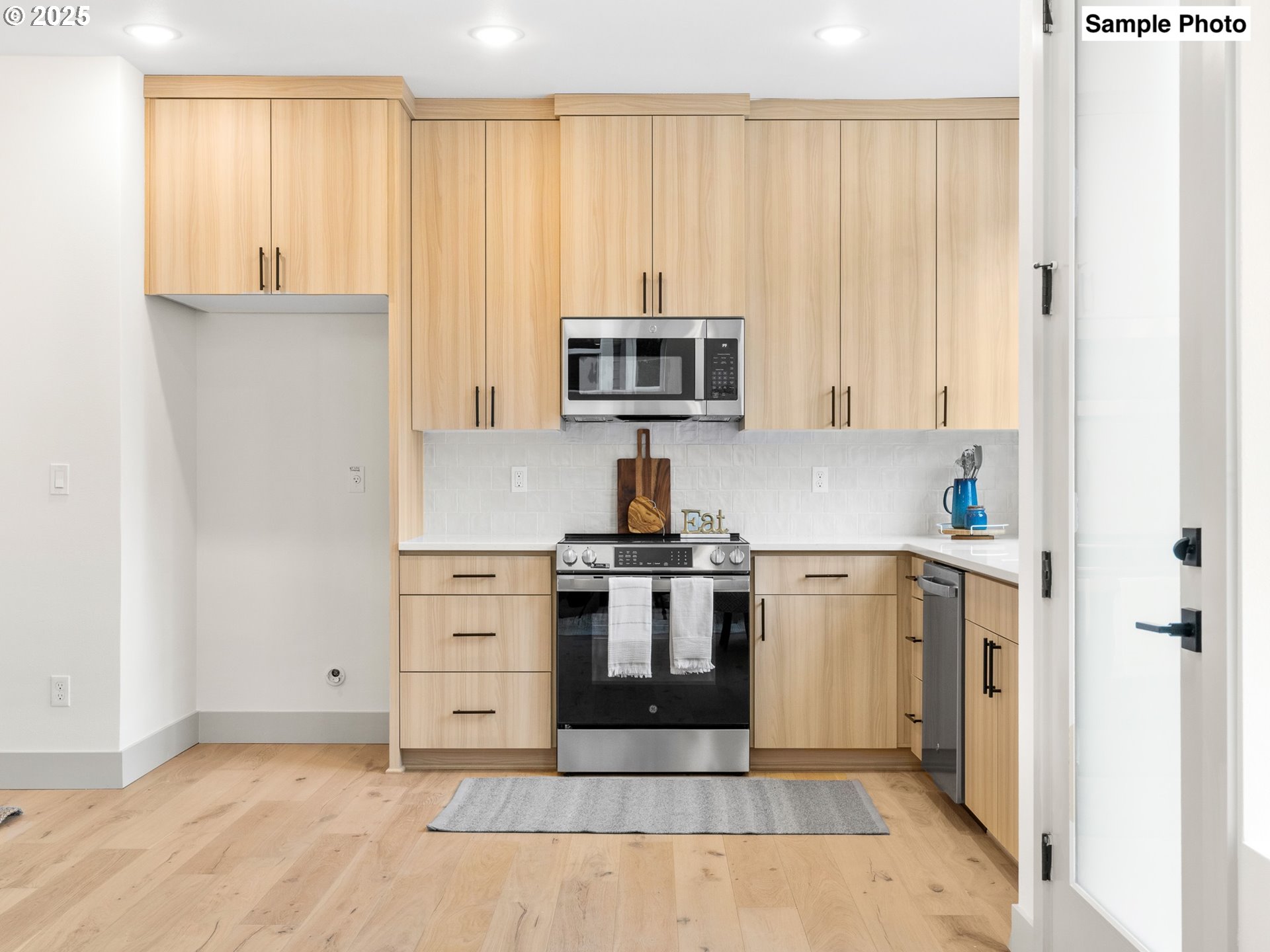 7383 N Mobile AVE, Portland