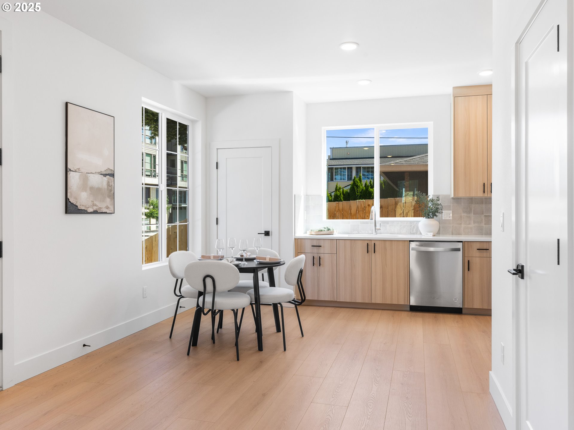 1656 SE Umatilla ST 1