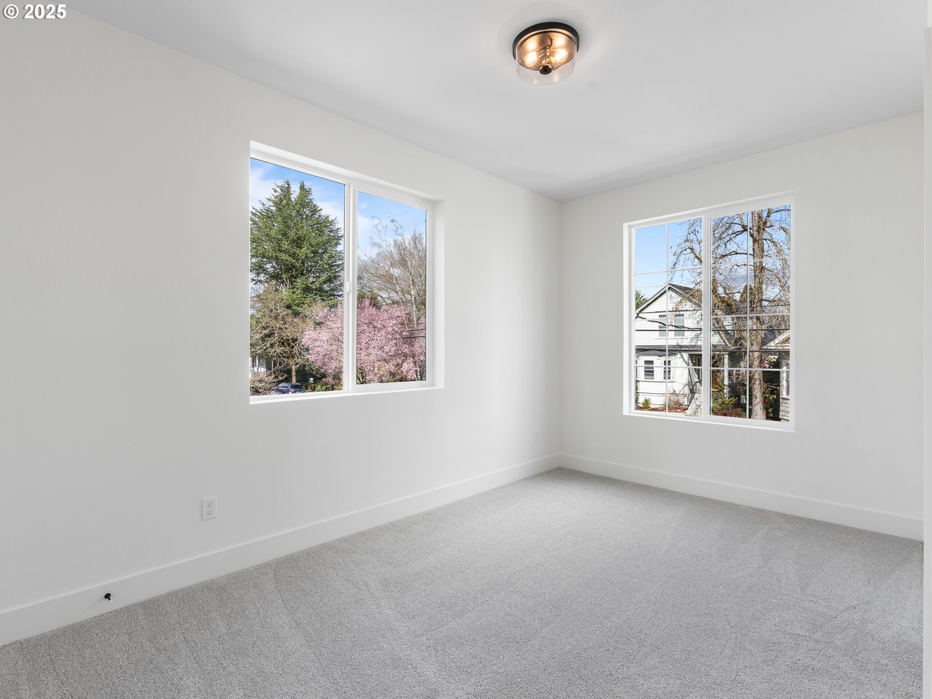 1656 SE Umatilla ST 1