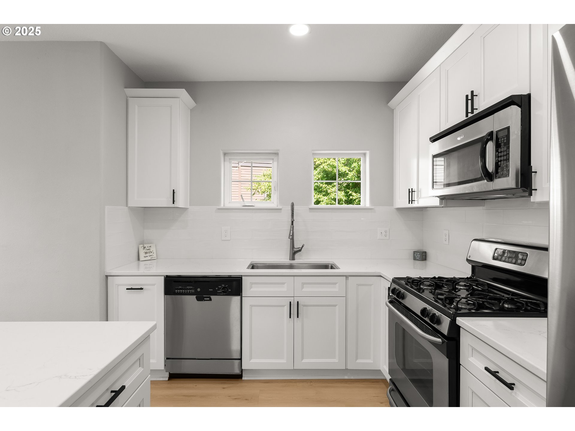 1140 SW 170TH AVE 203