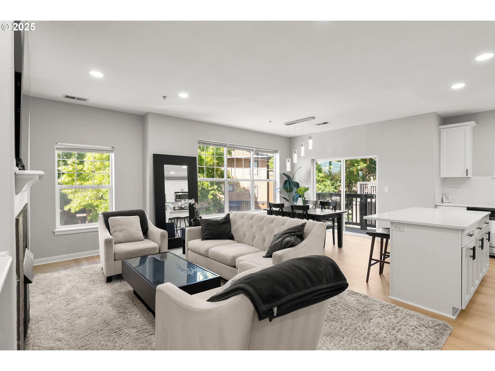 1140 SW 170TH AVE 203