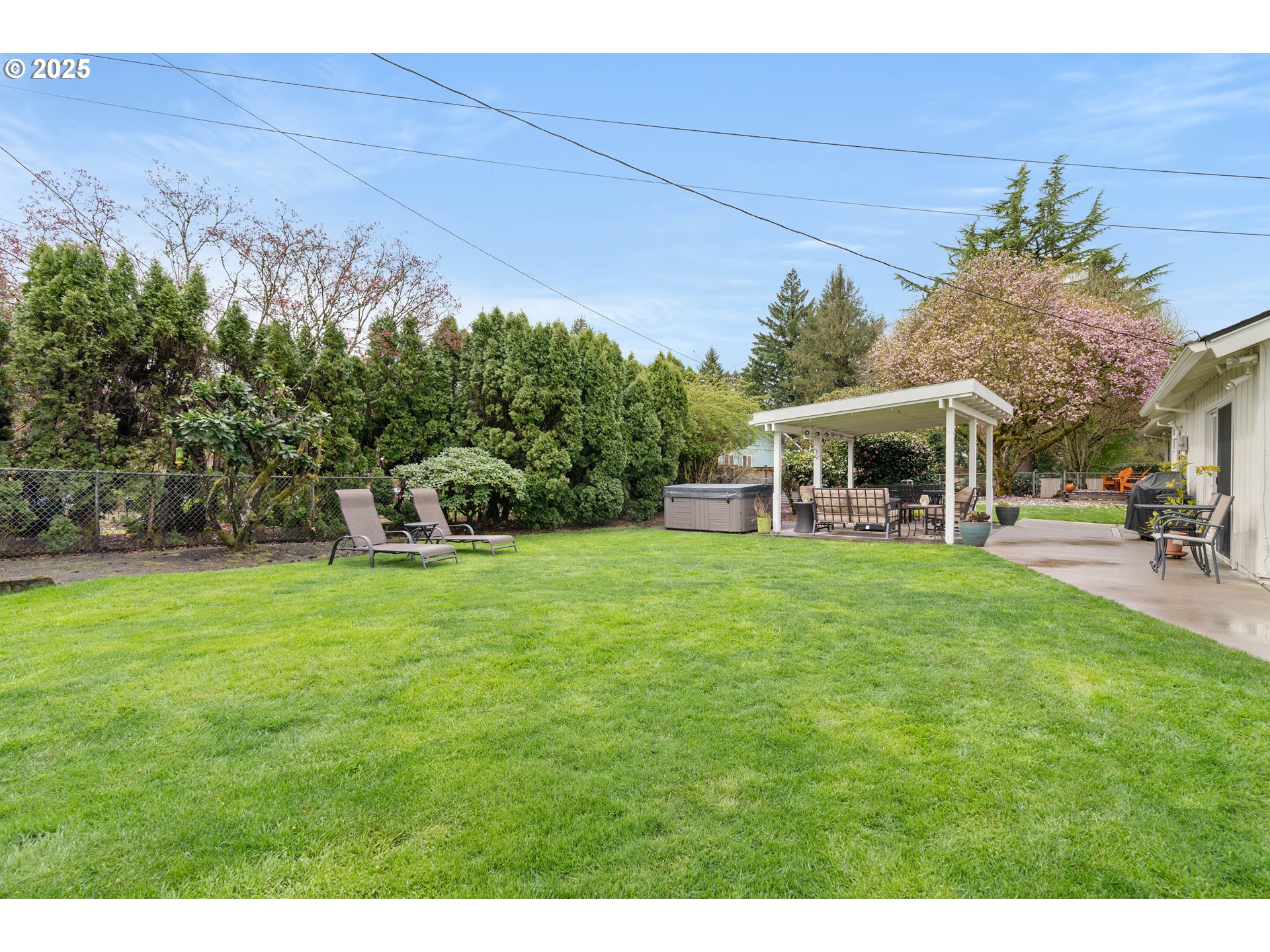 10160 SW CRESTWOOD DR