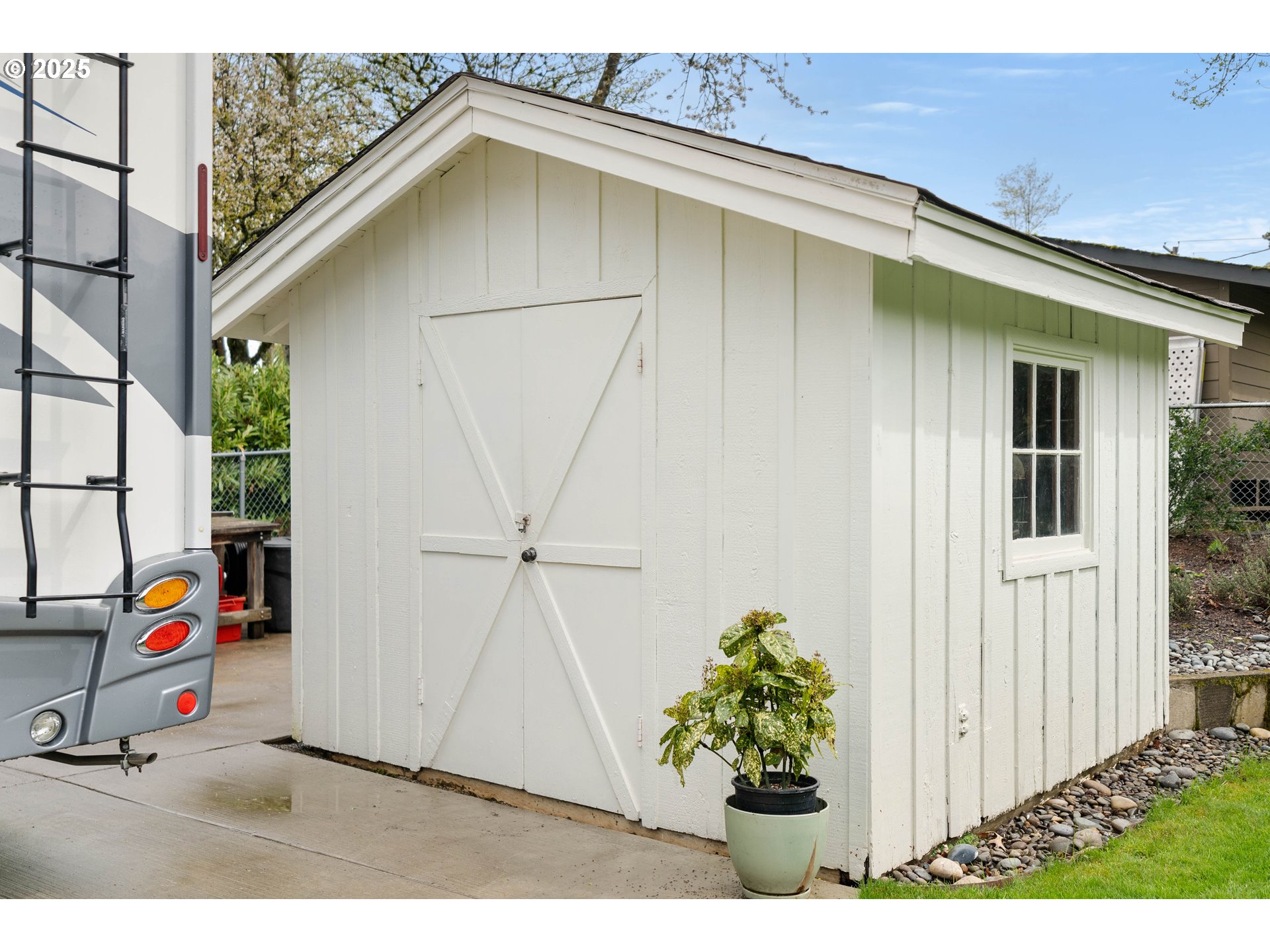 10160 SW CRESTWOOD DR