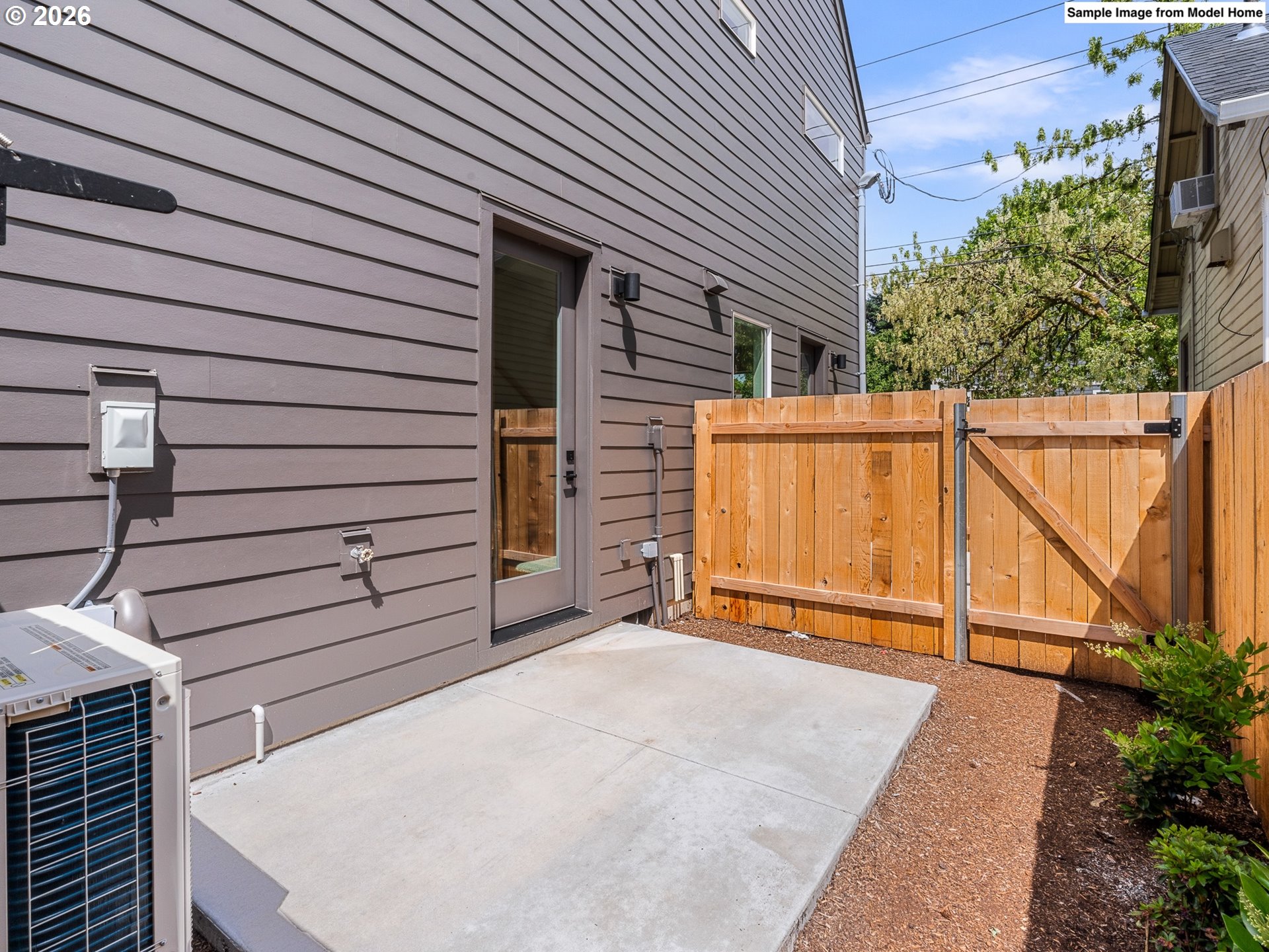 8655 SE 15th AVE