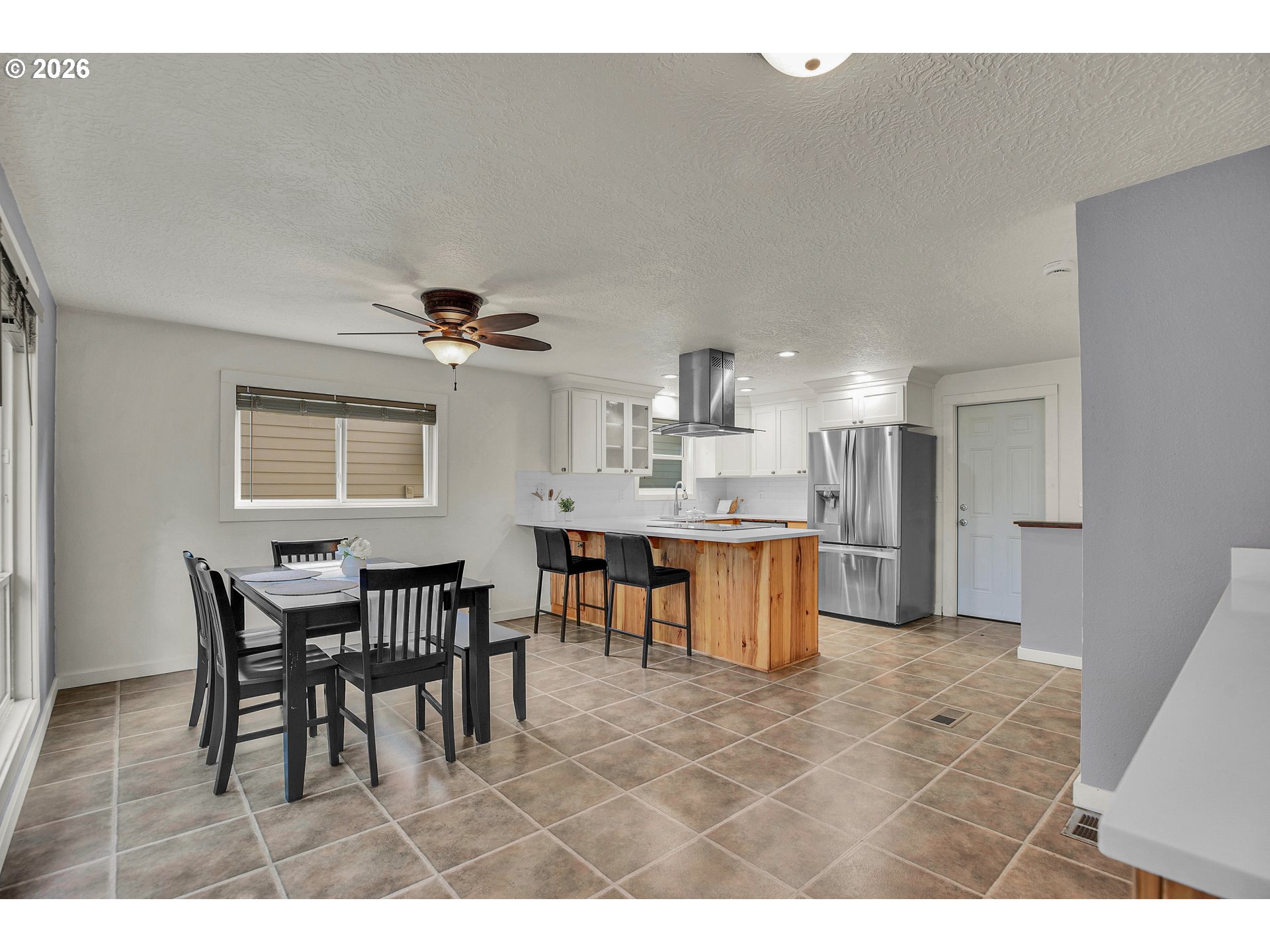 107 GLENWOOD CT