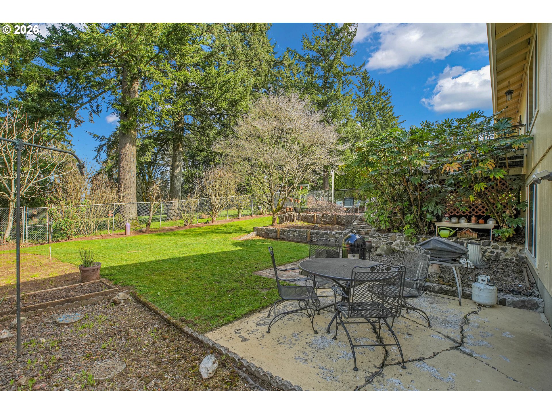 107 GLENWOOD CT