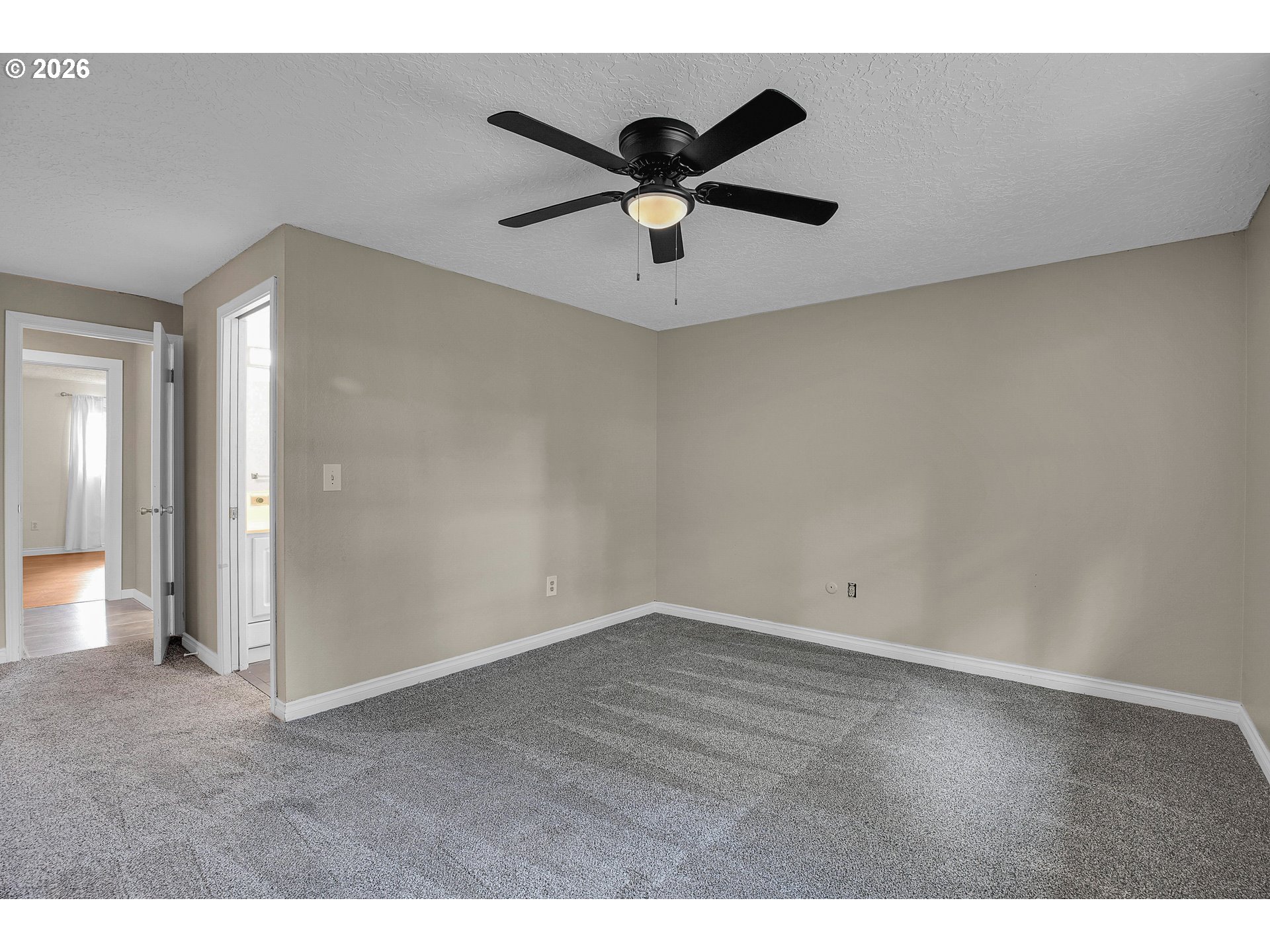 107 GLENWOOD CT