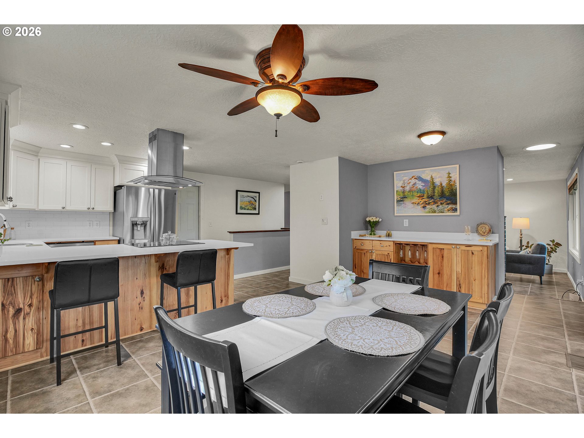 107 GLENWOOD CT