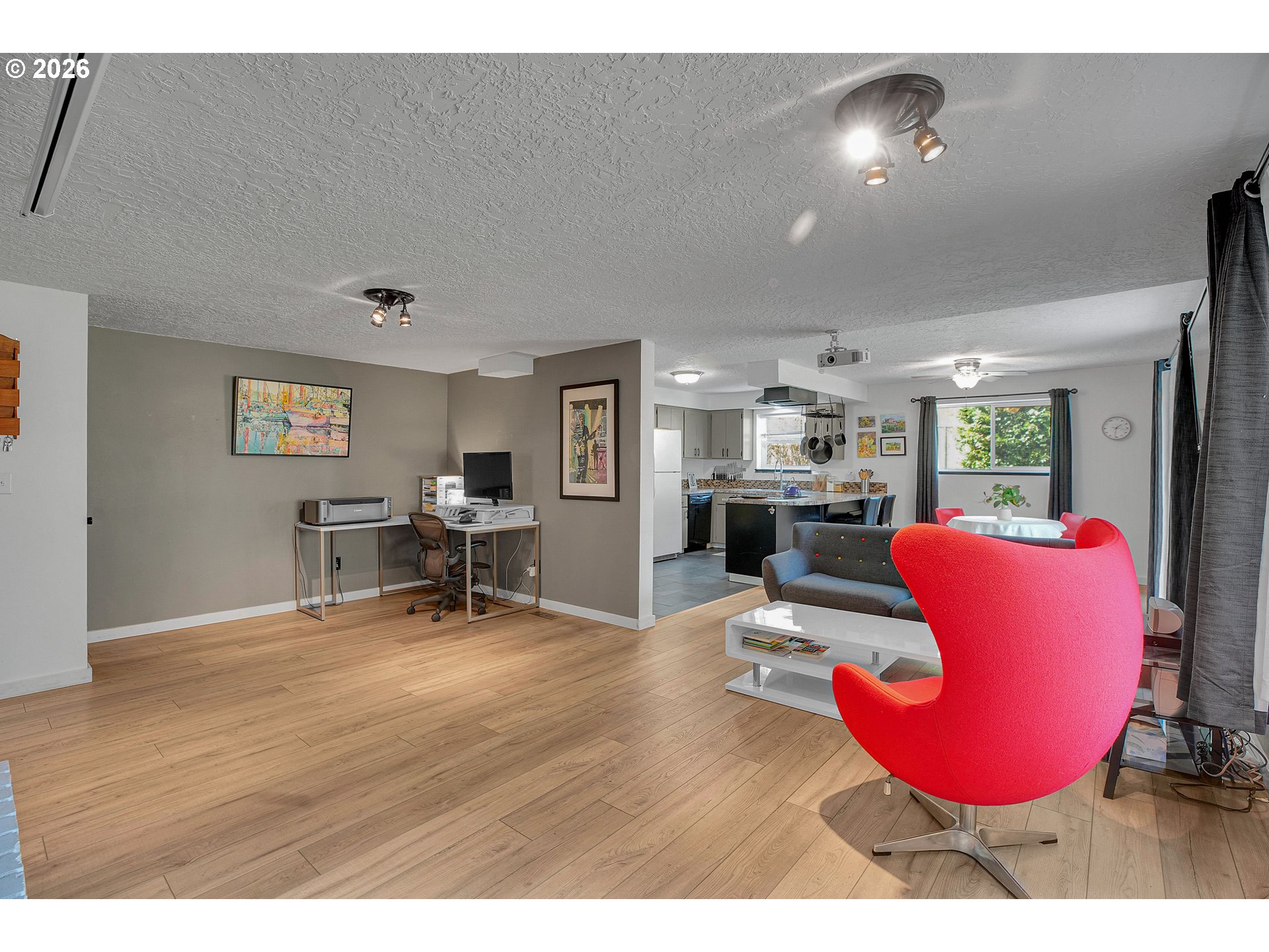 107 GLENWOOD CT